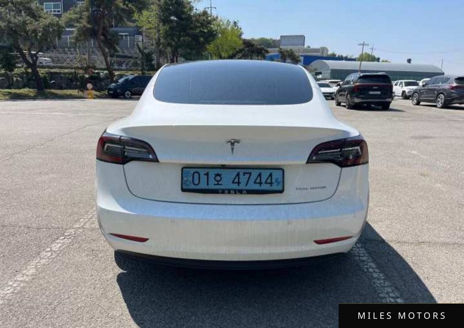 Tesla Model 3 2022 — миниатюра 3