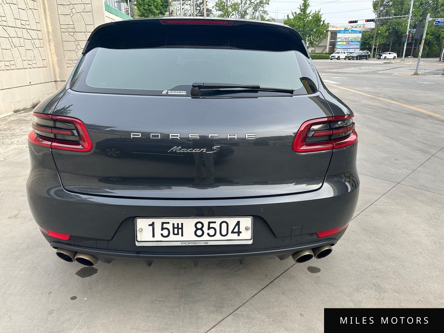 Porsche Macan 2017 — миниатюра 2