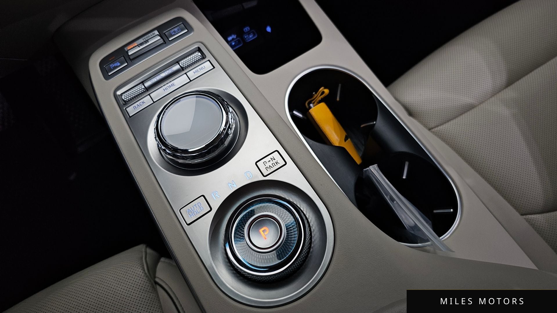 Genesis GV70 2021 — миниатюра 11