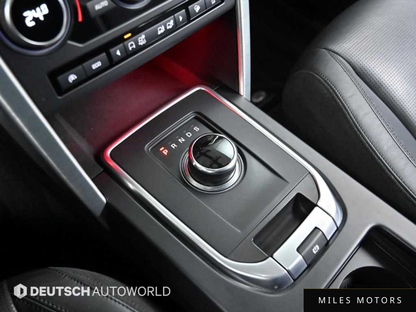 Land Rover Discovery Sport 2017 — миниатюра 9