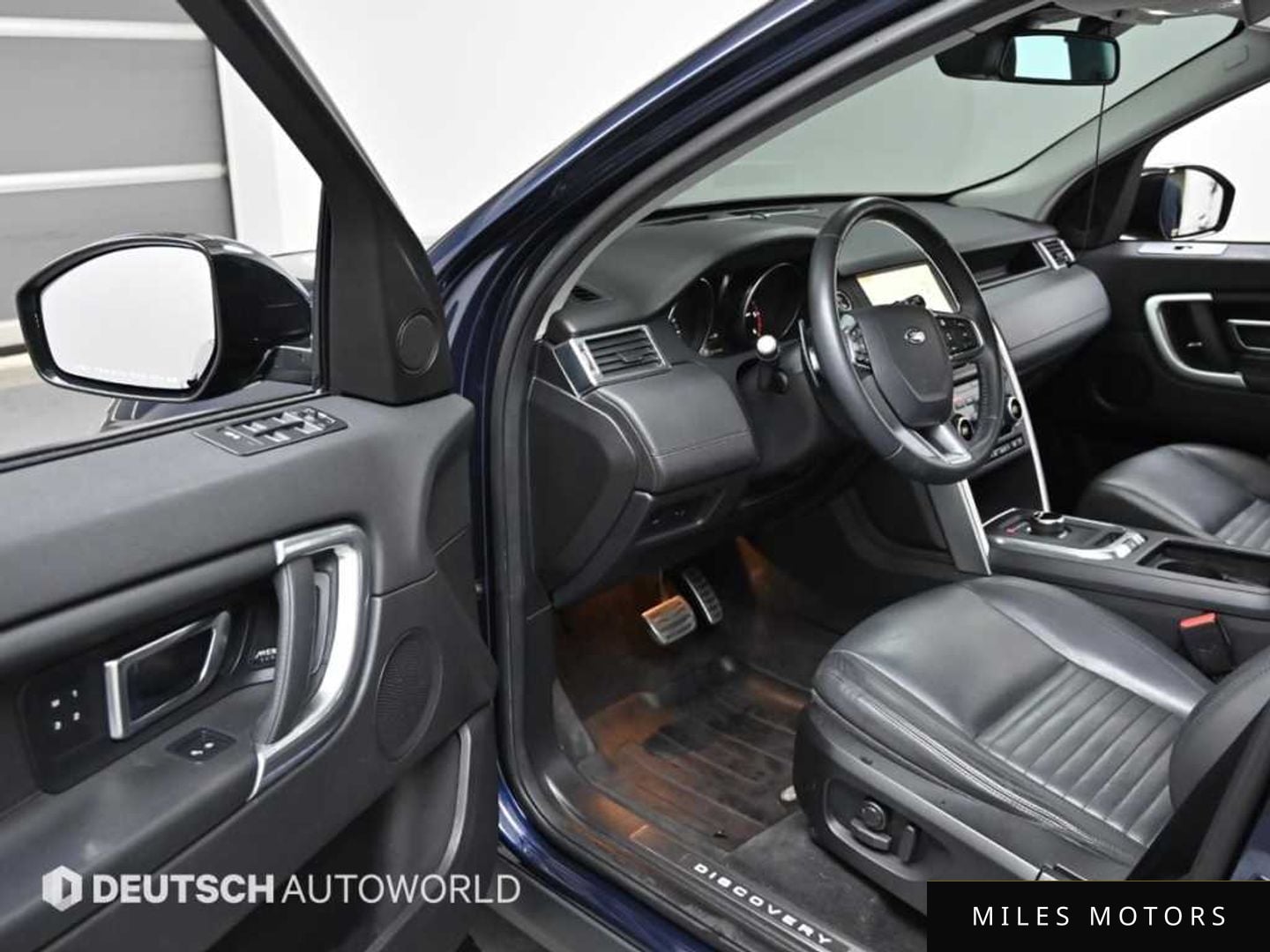 Land Rover Discovery Sport 2017 — миниатюра 11