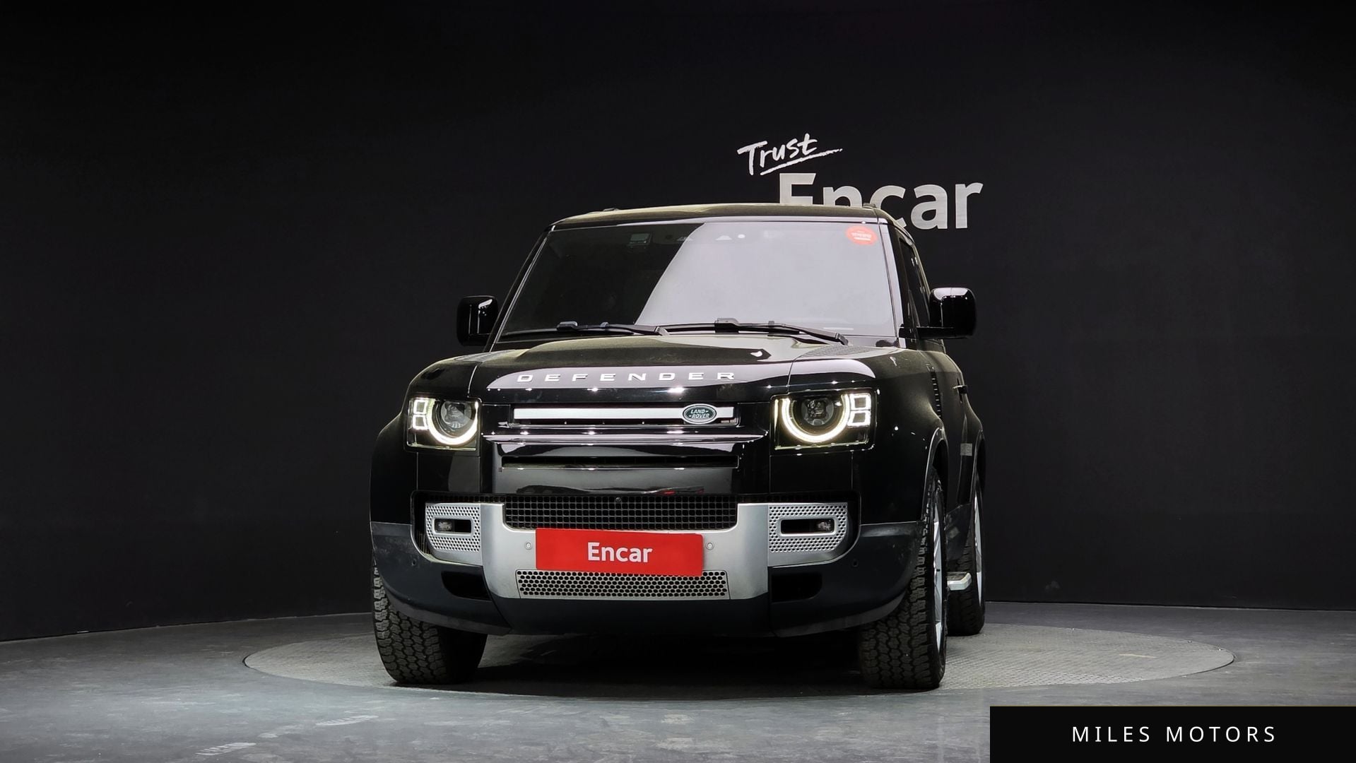 Land Rover Defender 2023 — миниатюра 3