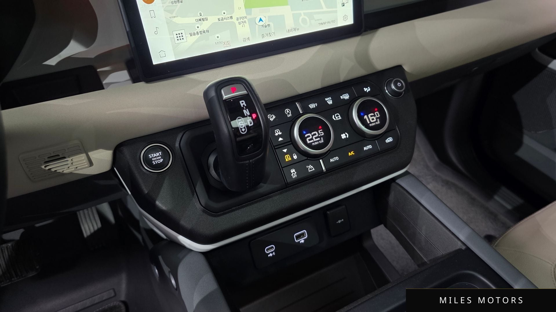 Land Rover Defender 2023 — миниатюра 12