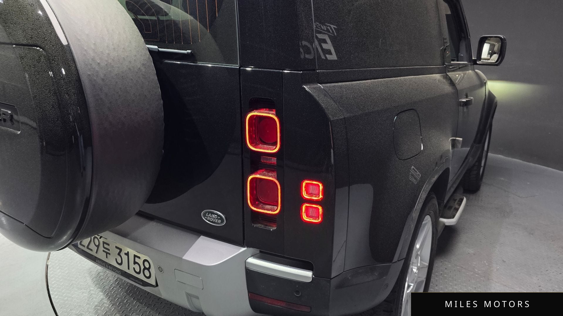 Land Rover Defender 2023 — миниатюра 9