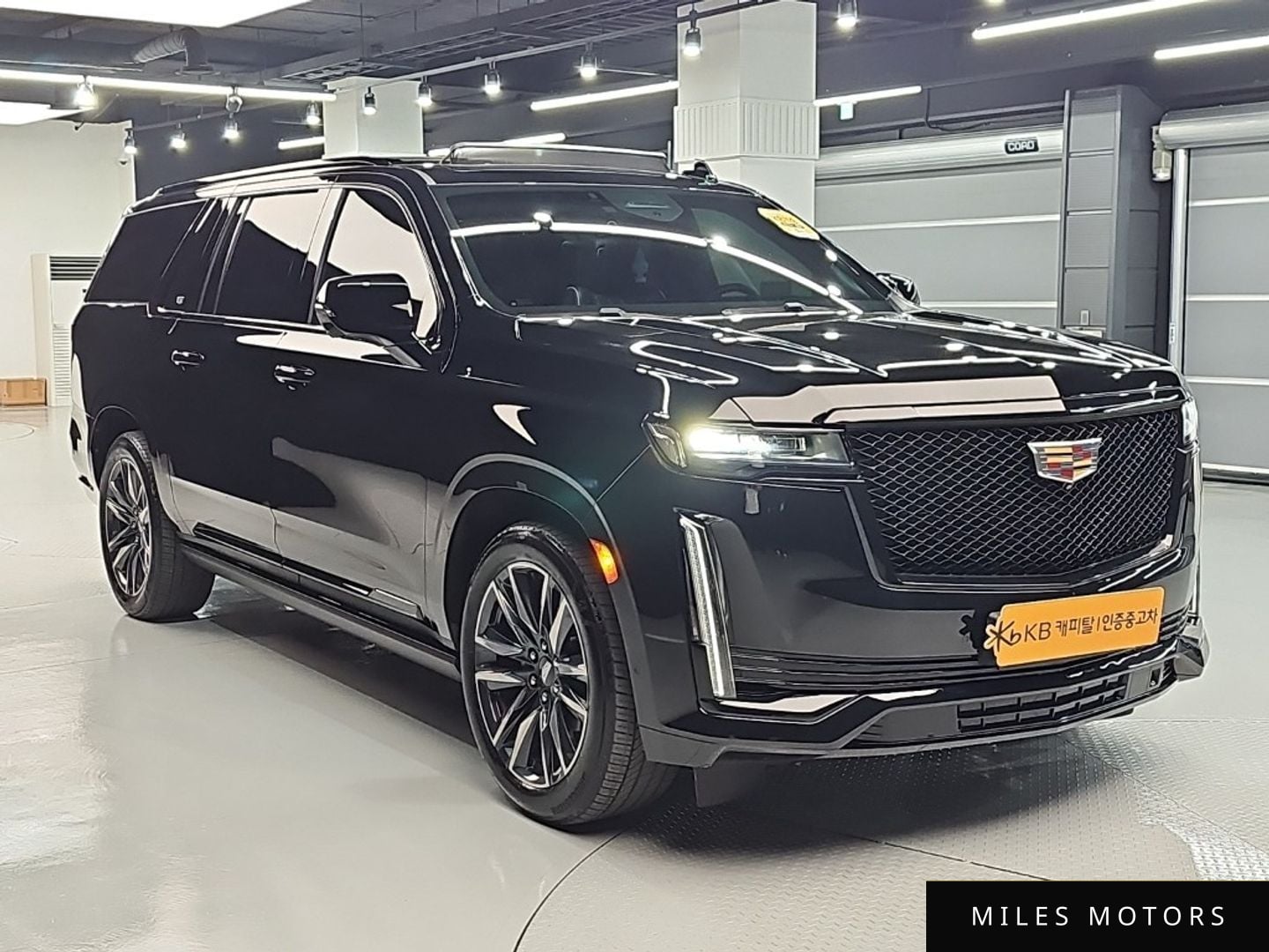 Cadillac Escalade 2022 — миниатюра 2