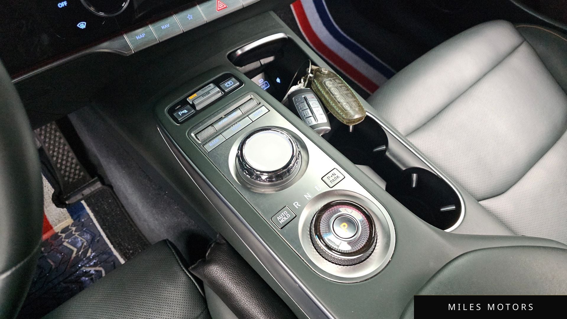 Genesis GV70 2021 — миниатюра 12