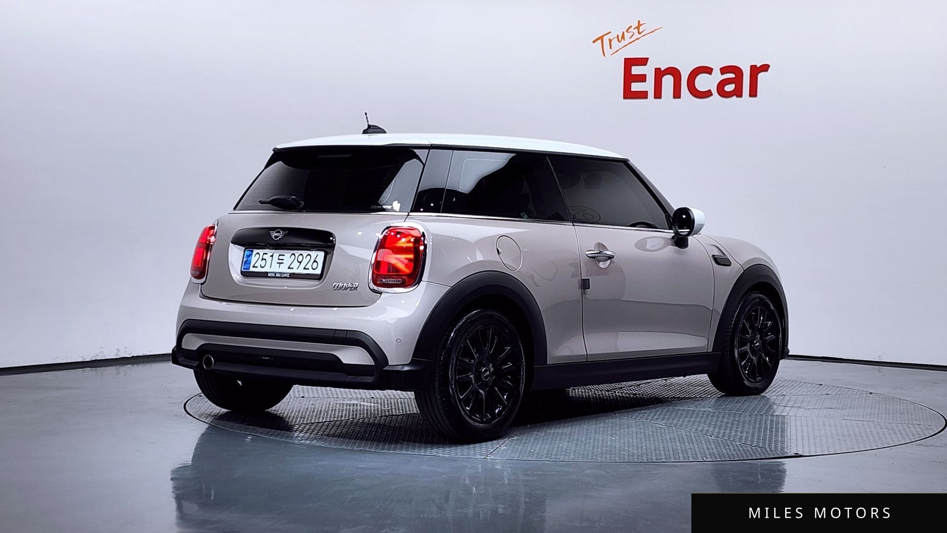 MINI Cooper 2024 — миниатюра 2