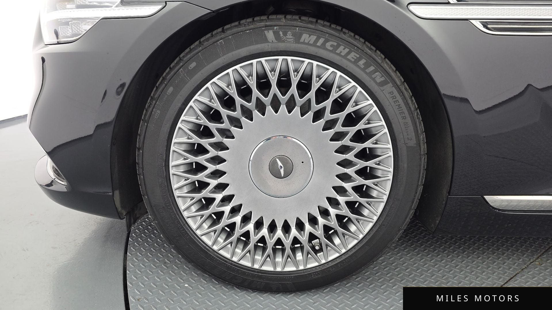 Genesis G90 2019 — миниатюра 4