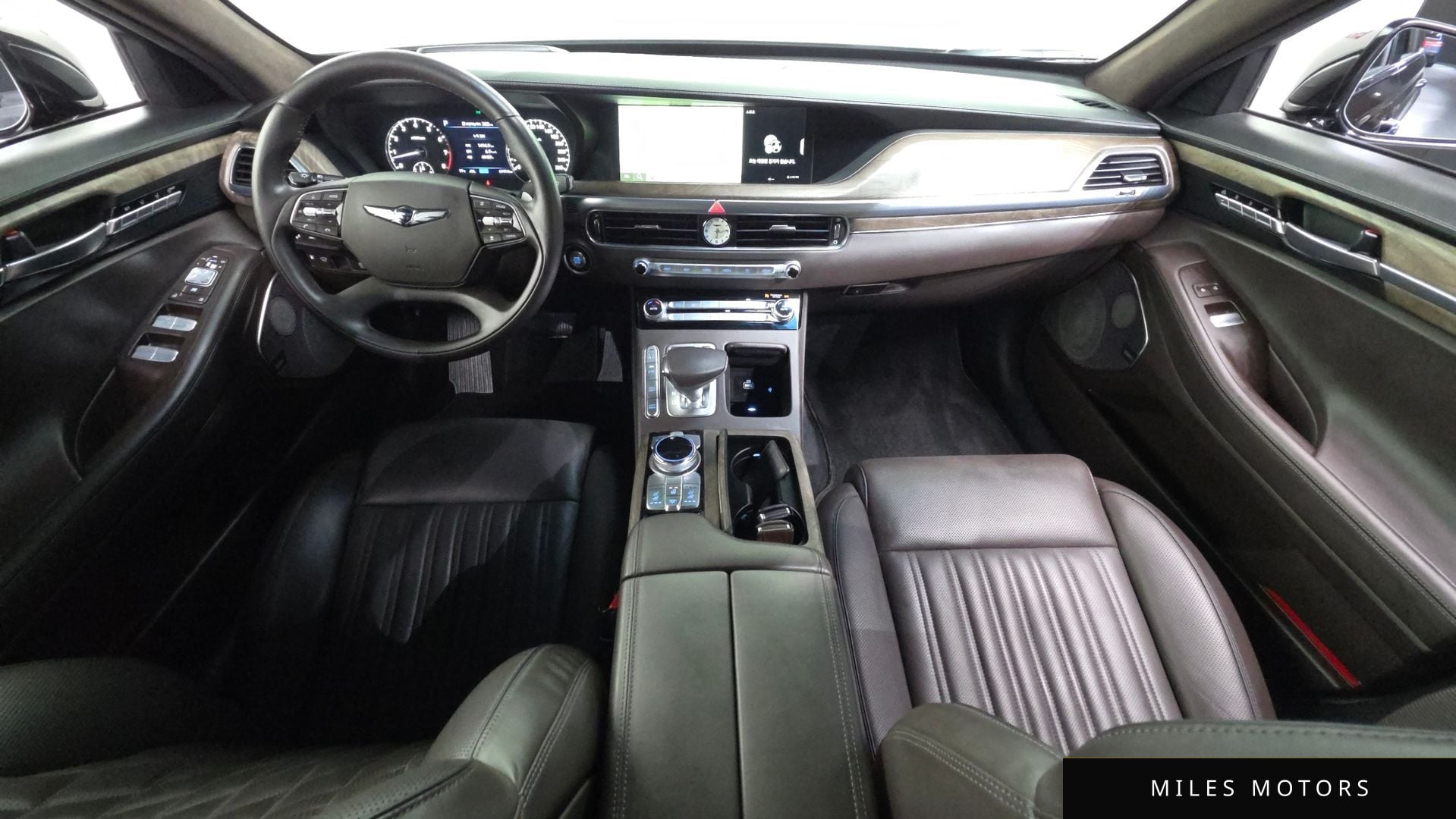 Genesis G90 2019 — миниатюра 9