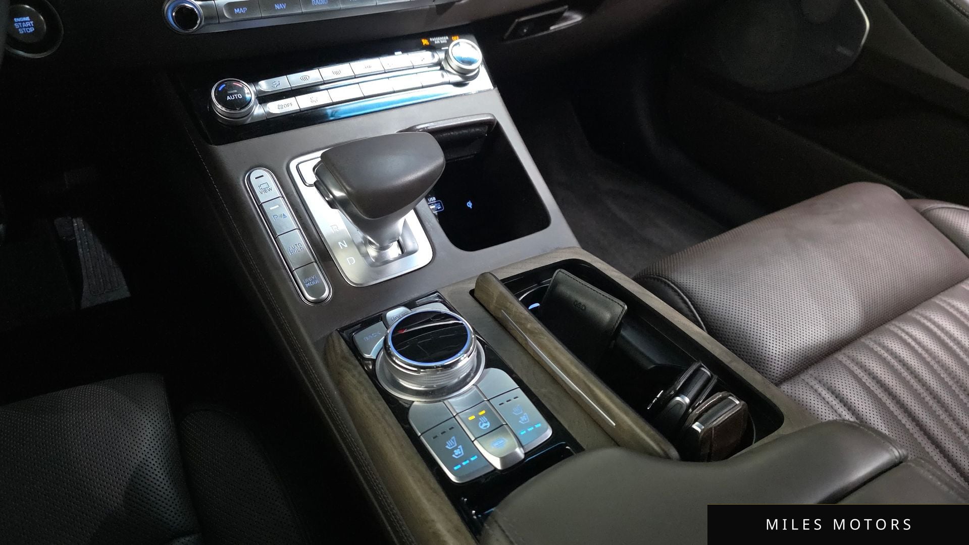 Genesis G90 2019 — миниатюра 11