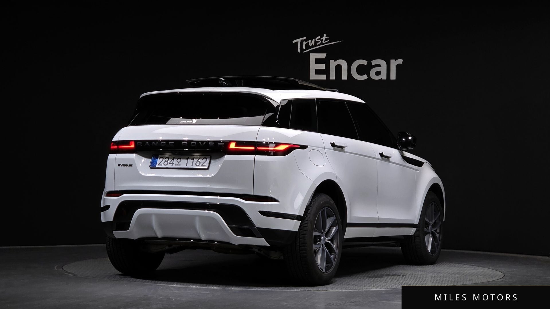 Land Rover Range Rover Evoque 2026 — миниатюра 2