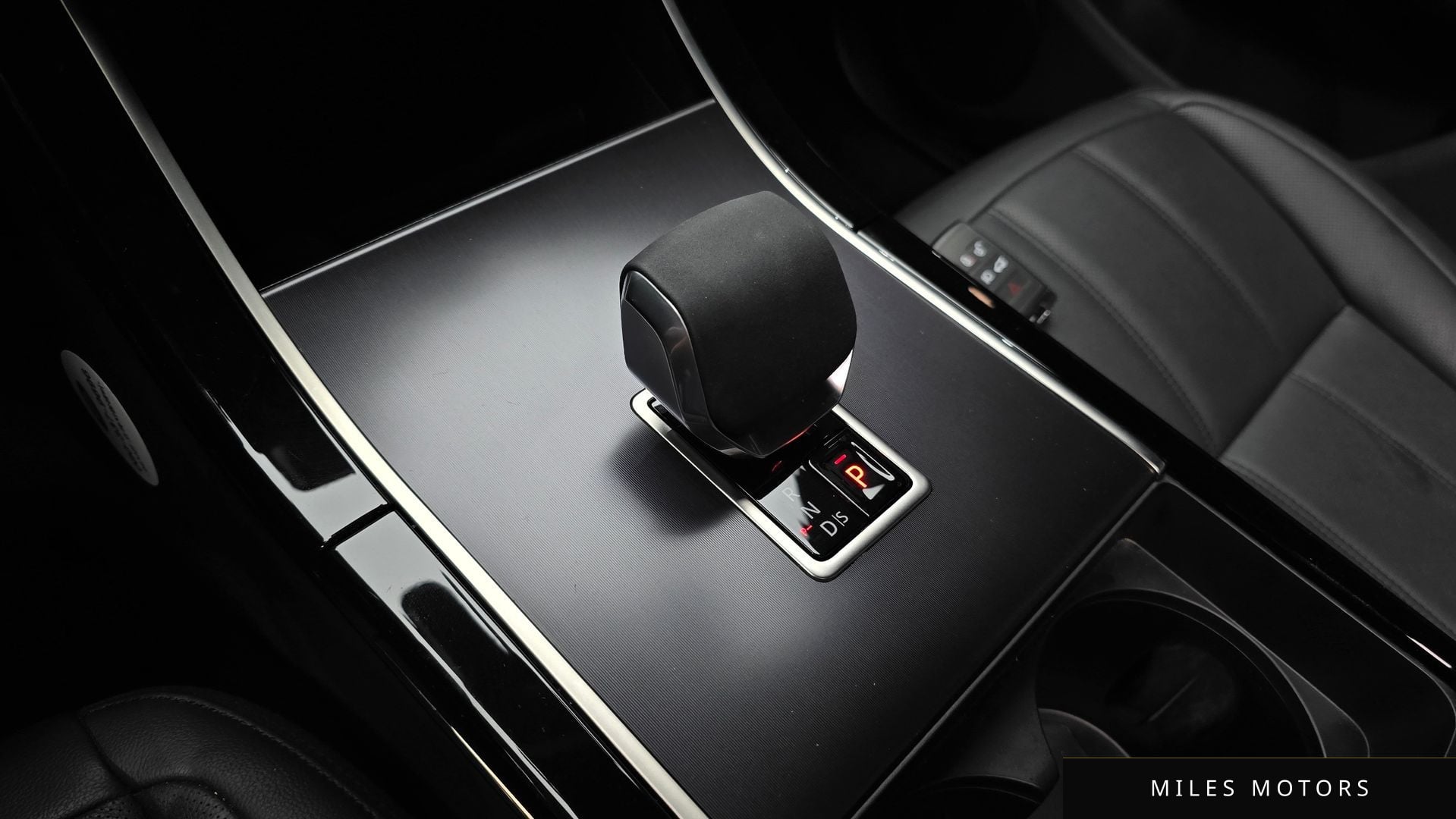 Land Rover Range Rover Evoque 2026 — миниатюра 12