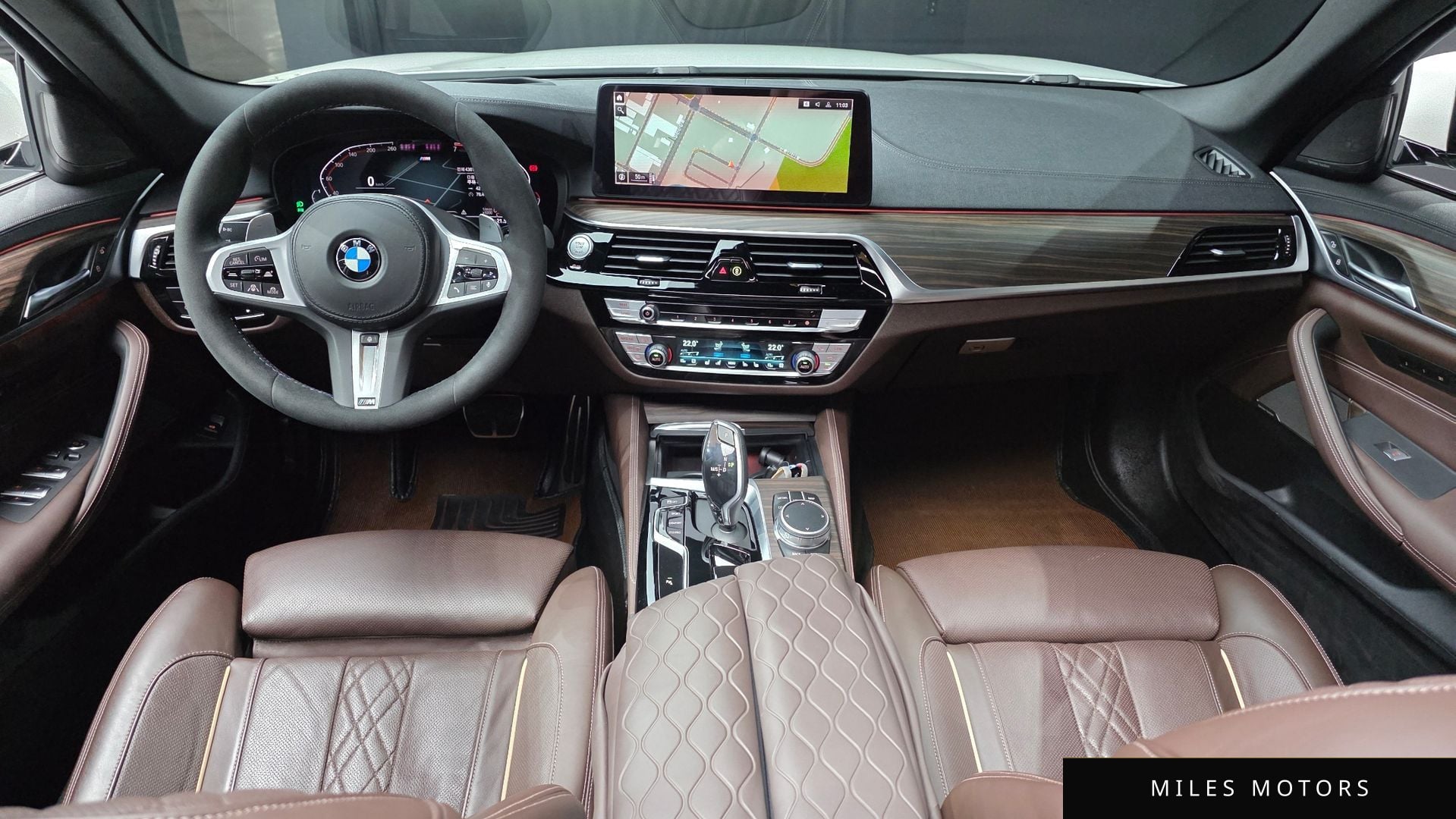 BMW 5 Series (G30) 2021 — миниатюра 10