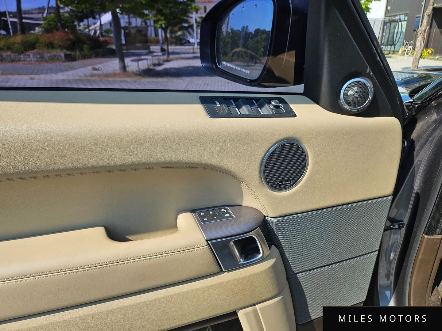 Land Rover Range Rover Sport 2016 — миниатюра 12