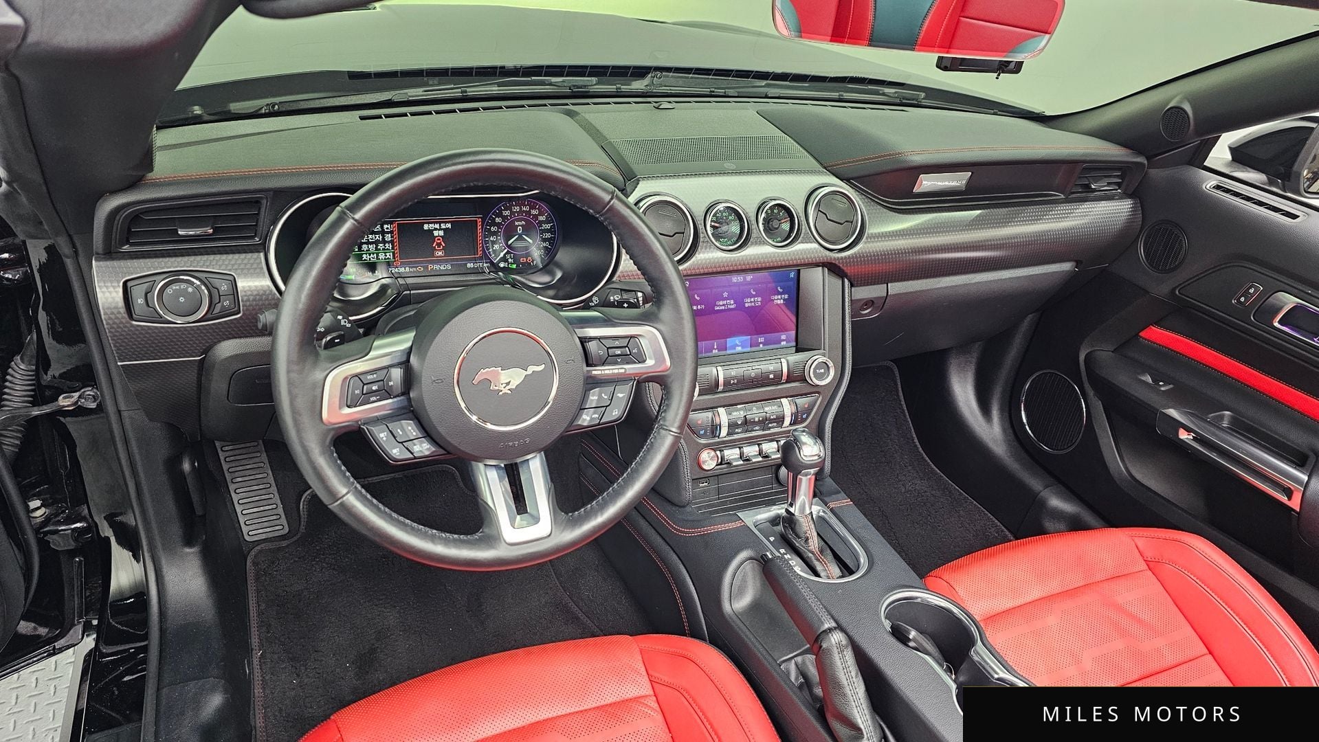 Ford Mustang 2022 — миниатюра 10