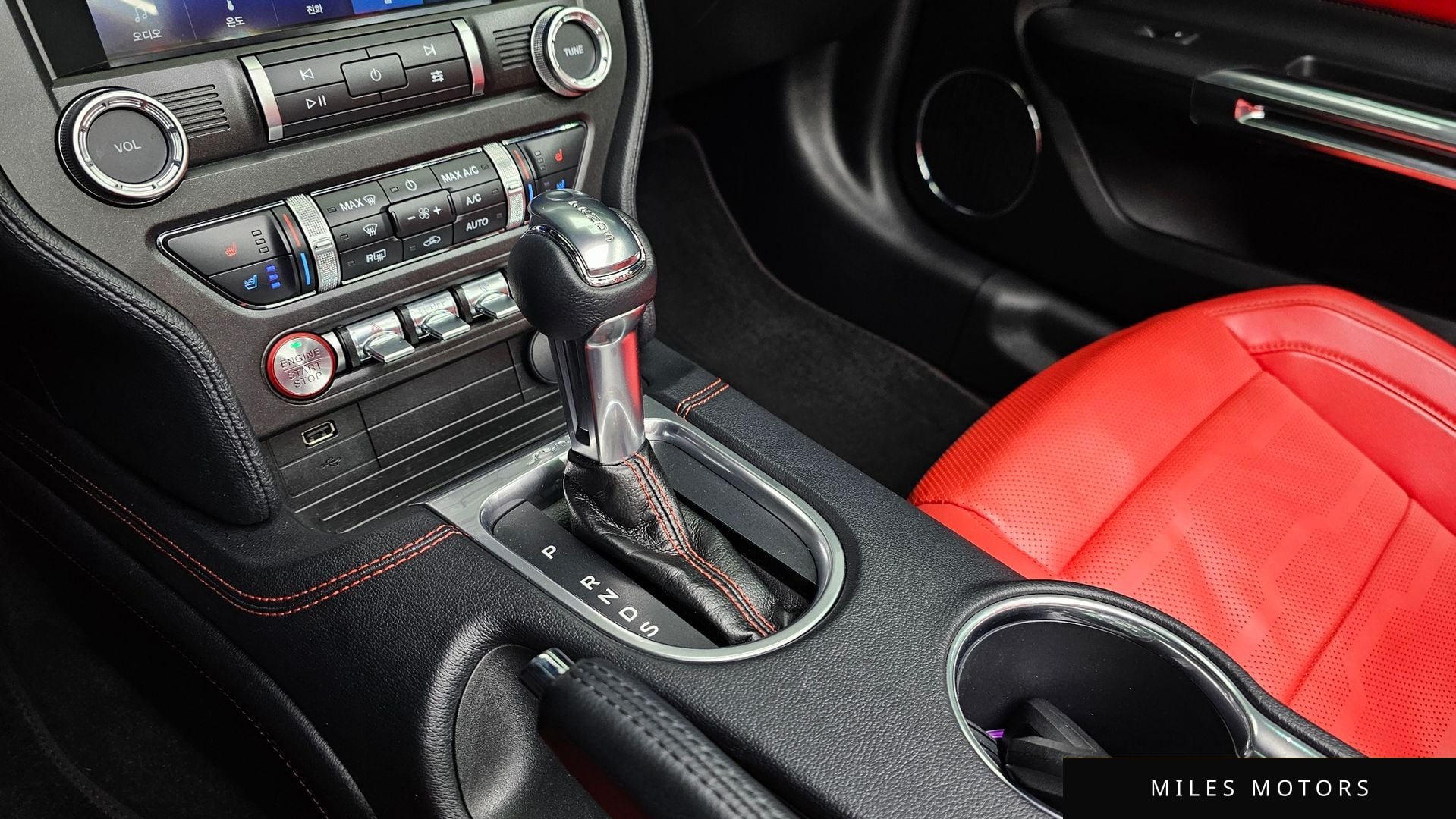 Ford Mustang 2022 — миниатюра 12
