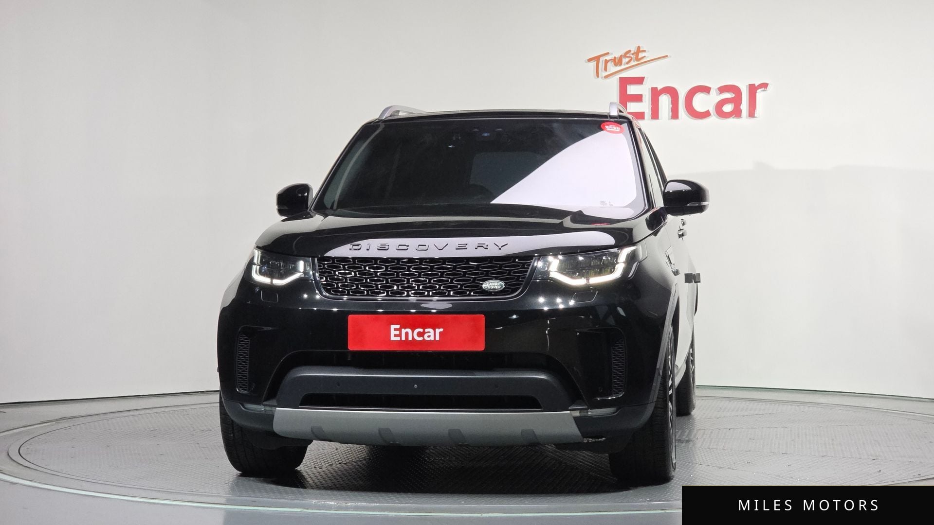 Land Rover Discovery 2019 — миниатюра 3