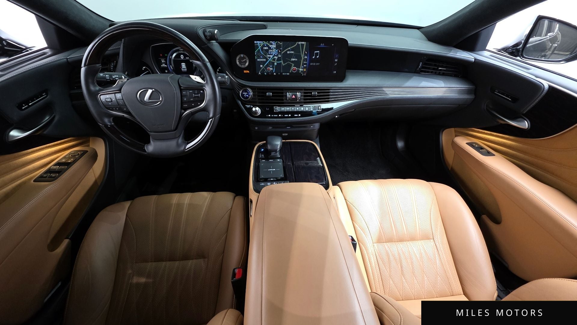 Лексус LS500h 2022 — миниатюра 7