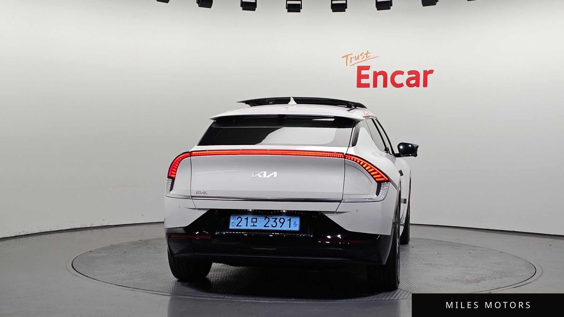 Kia EV6 2023 — миниатюра 4