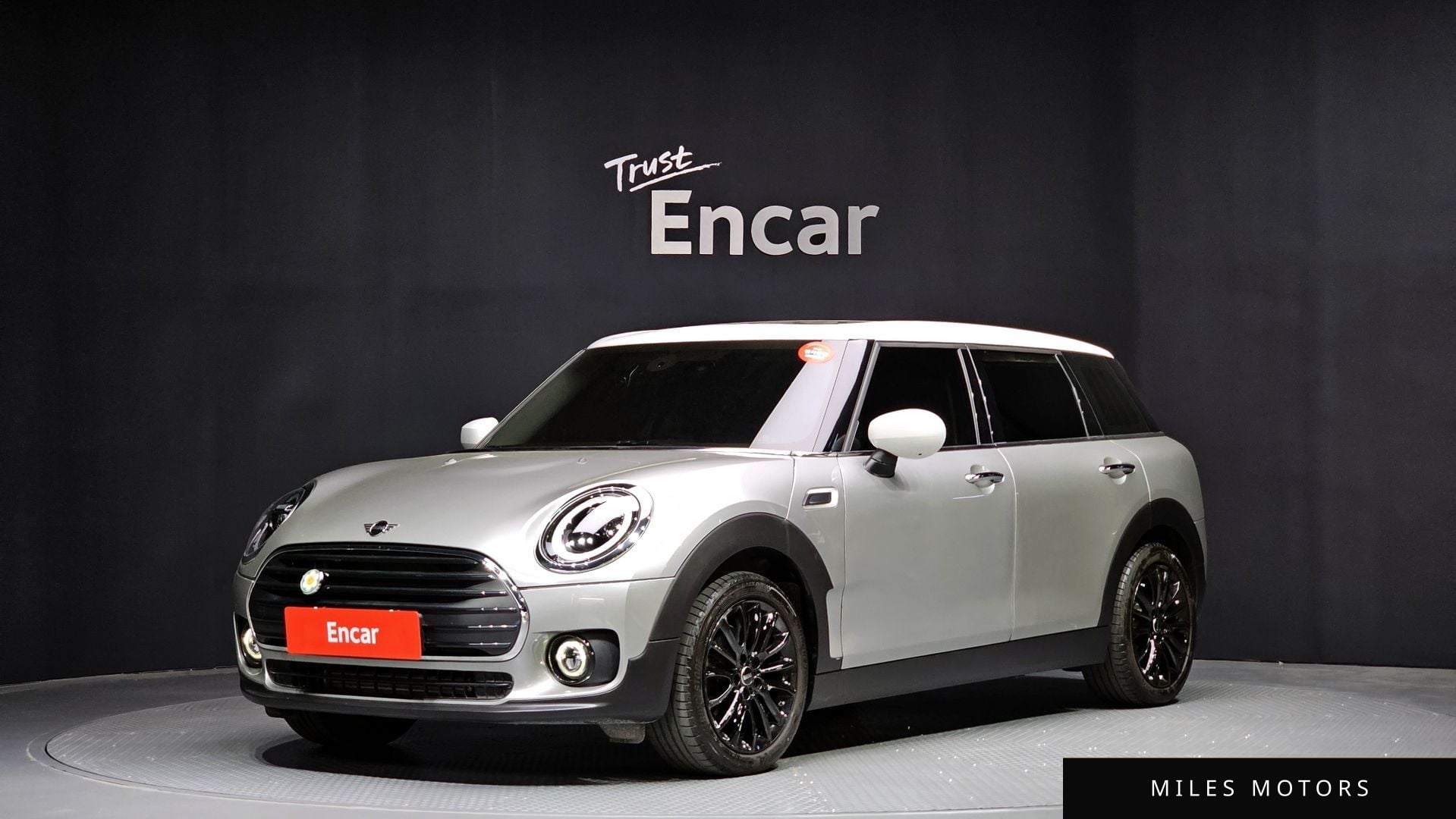 MINI Clubman 2023 — фото 1 из 12