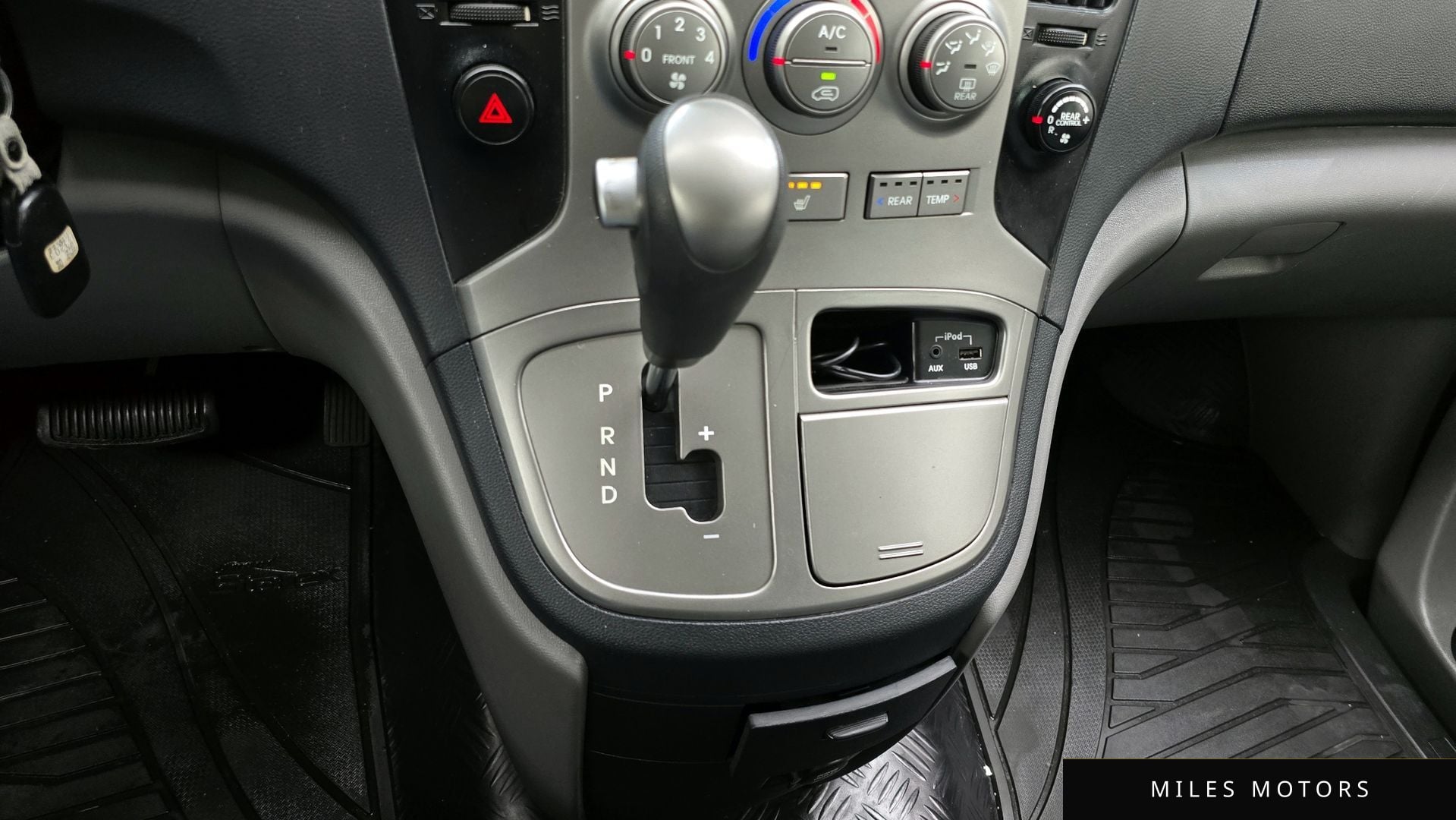Hyundai Starex 2015 — миниатюра 12