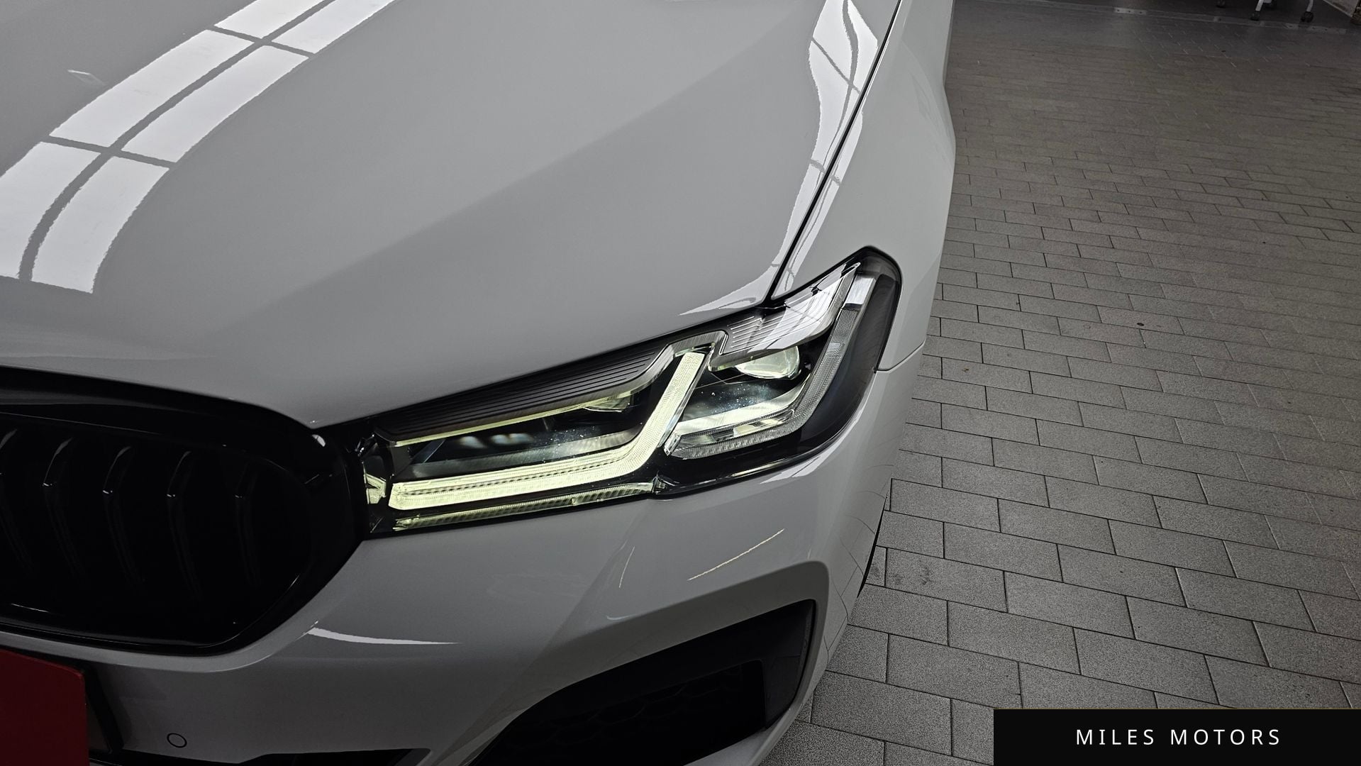 BMW 5 Series (G30) 2023 — миниатюра 8