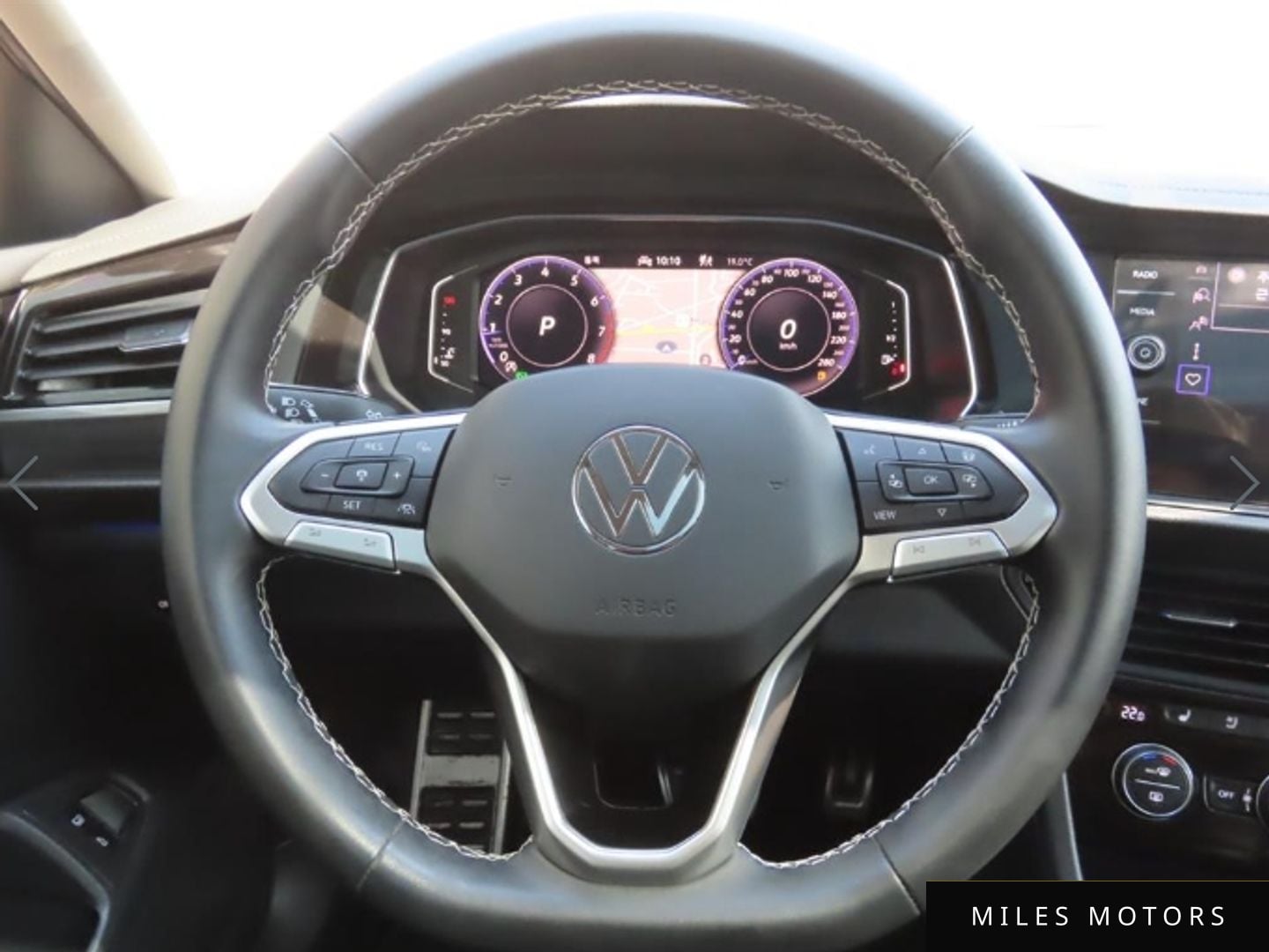 Volkswagen Jetta 2023 — миниатюра 11