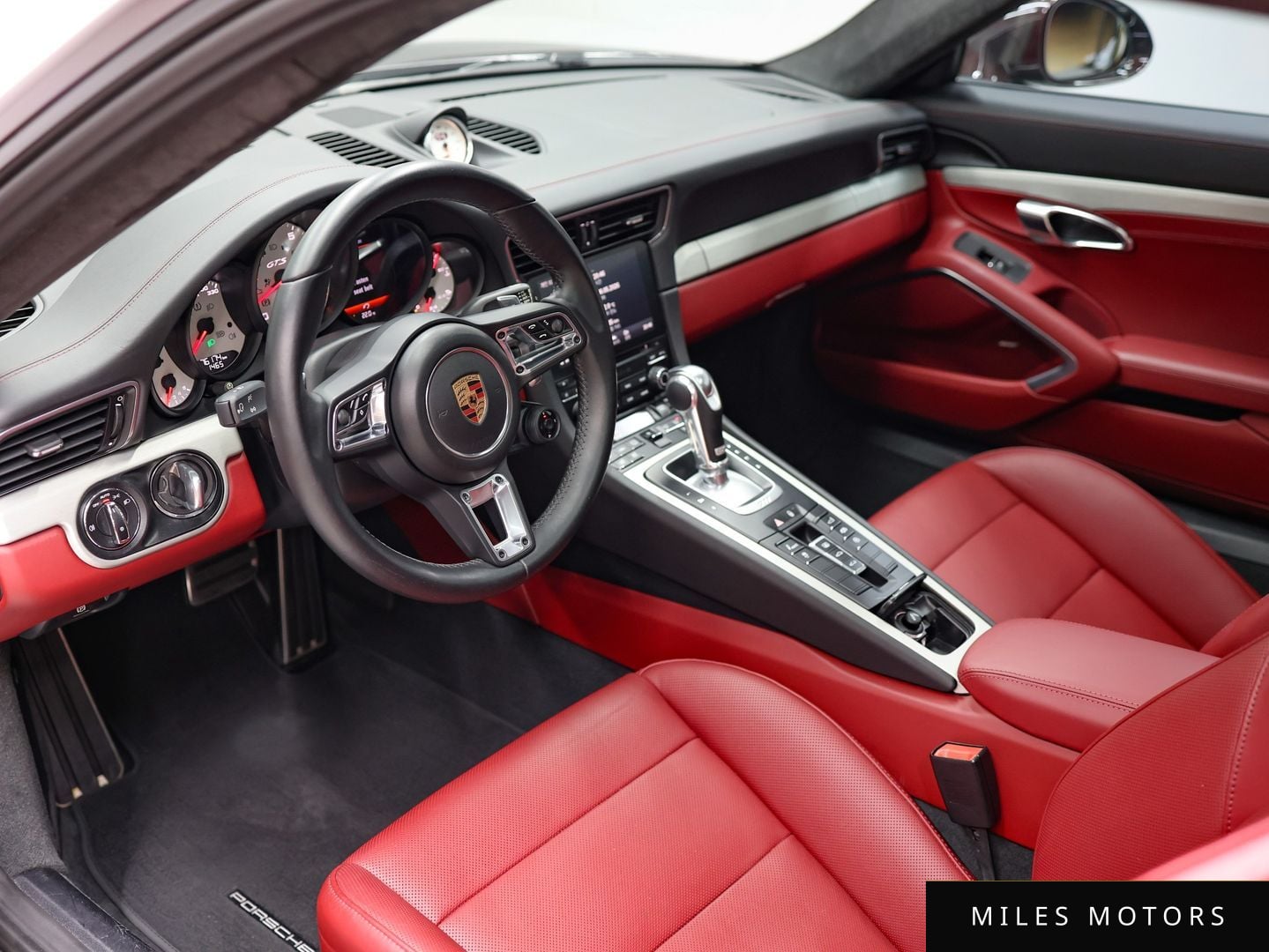 Porsche 911 2017 — миниатюра 9
