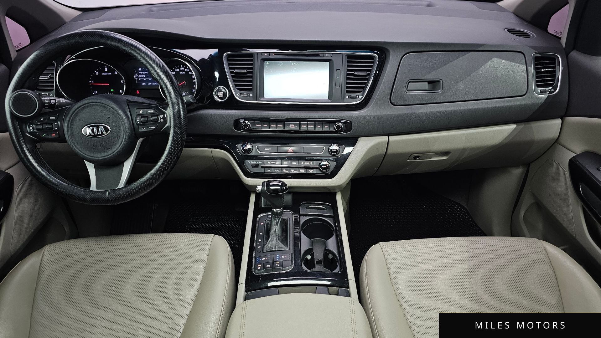 Kia Canival 2016 — миниатюра 10
