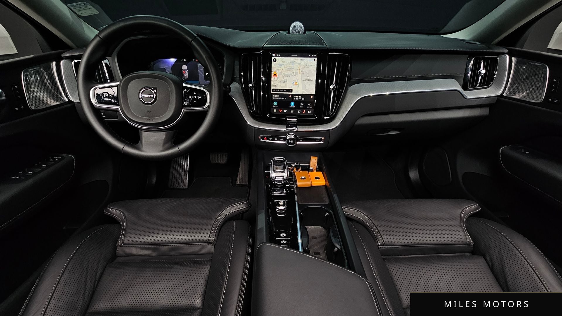 Volvo XC60 2025 — миниатюра 10