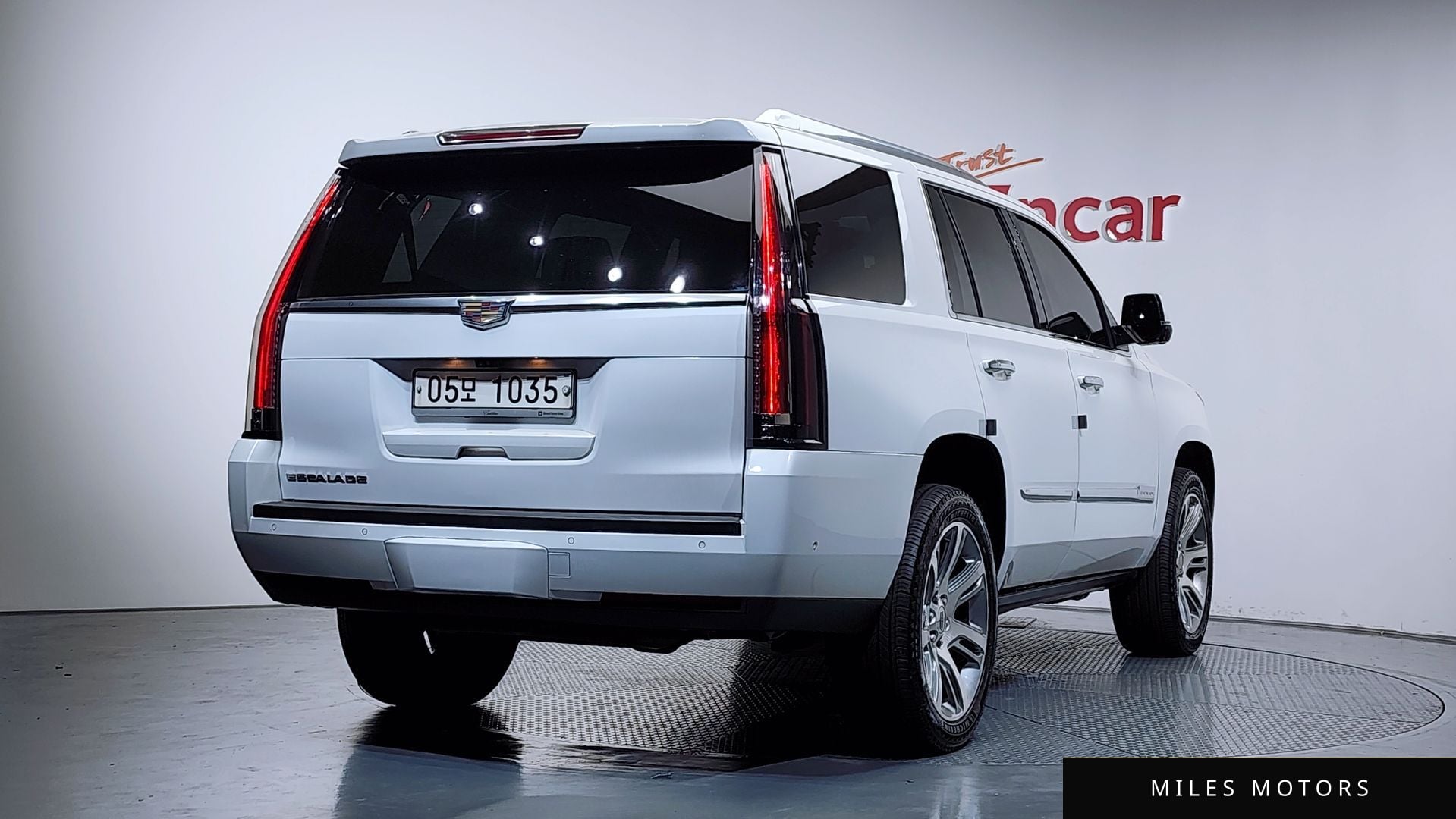 Cadillac Escalade 2018 — миниатюра 2