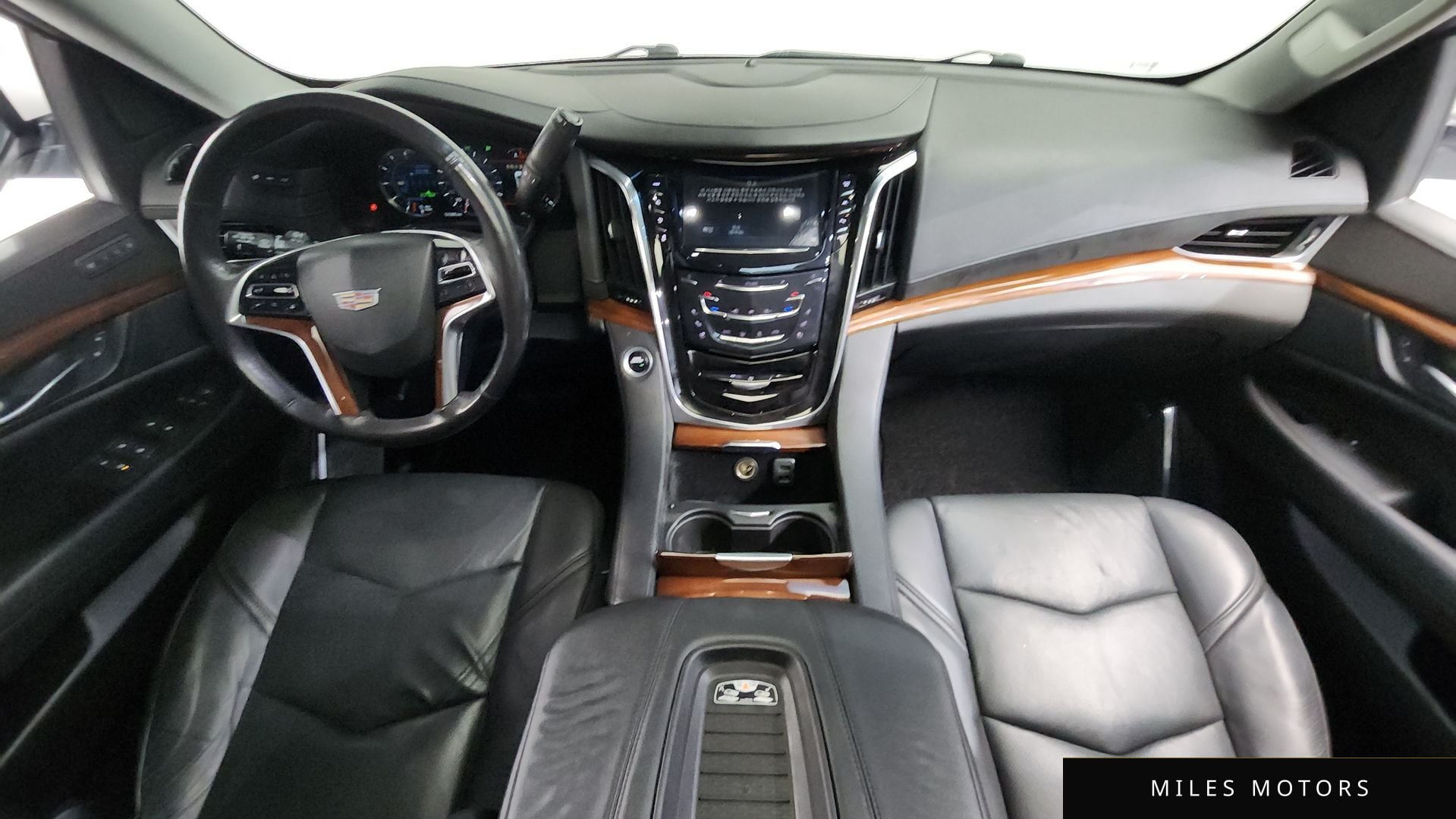 Cadillac Escalade 2018 — миниатюра 10