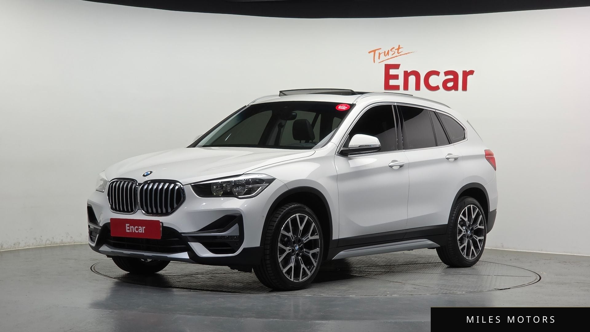 BMW X1 (F48) 2022 — фото 1 из 12