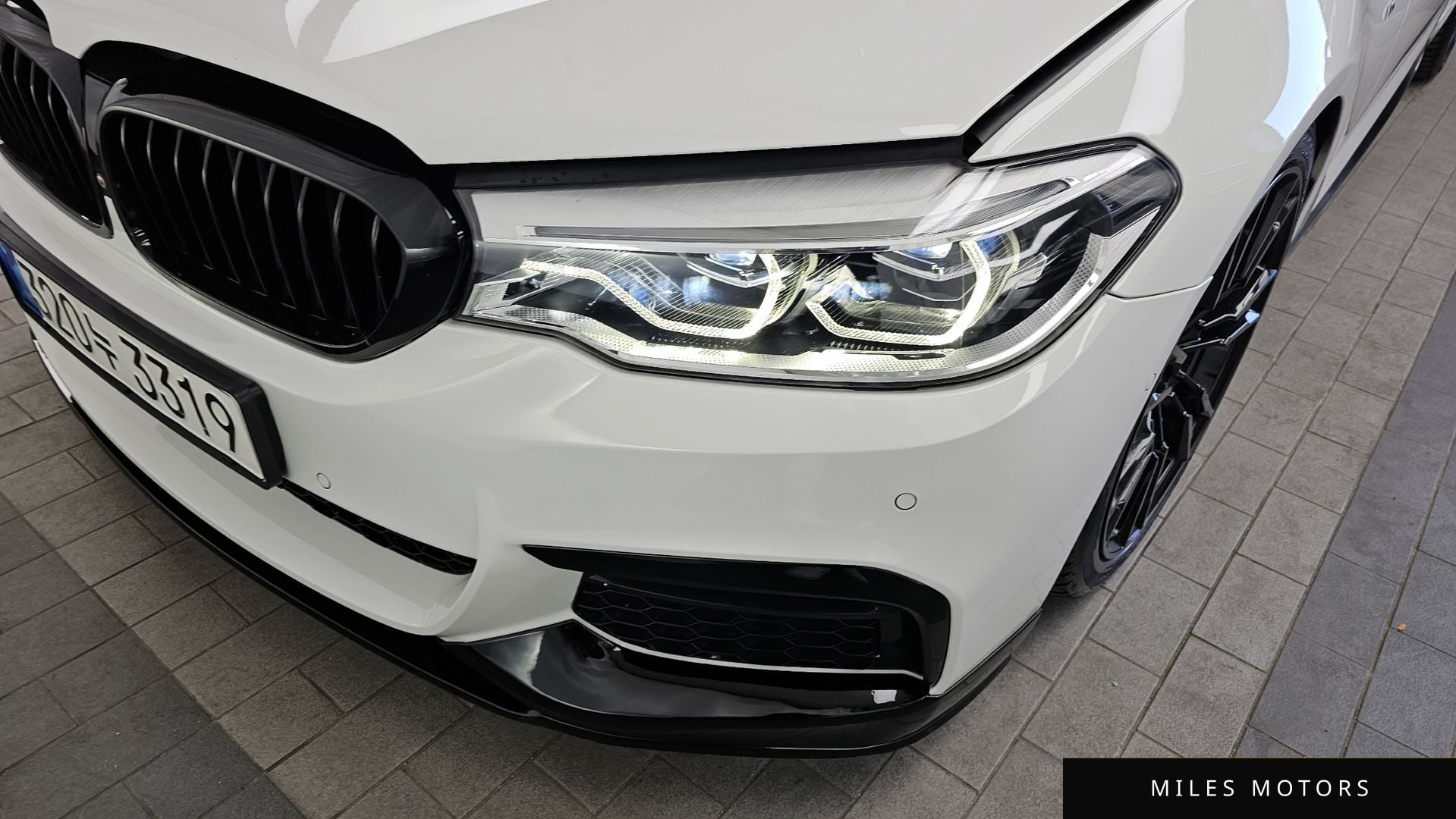 BMW 5 Series (G30) 2017 — миниатюра 8