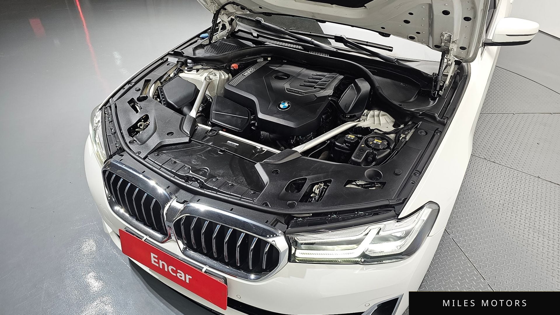 BMW 5 Series (G30) 2021 — миниатюра 6