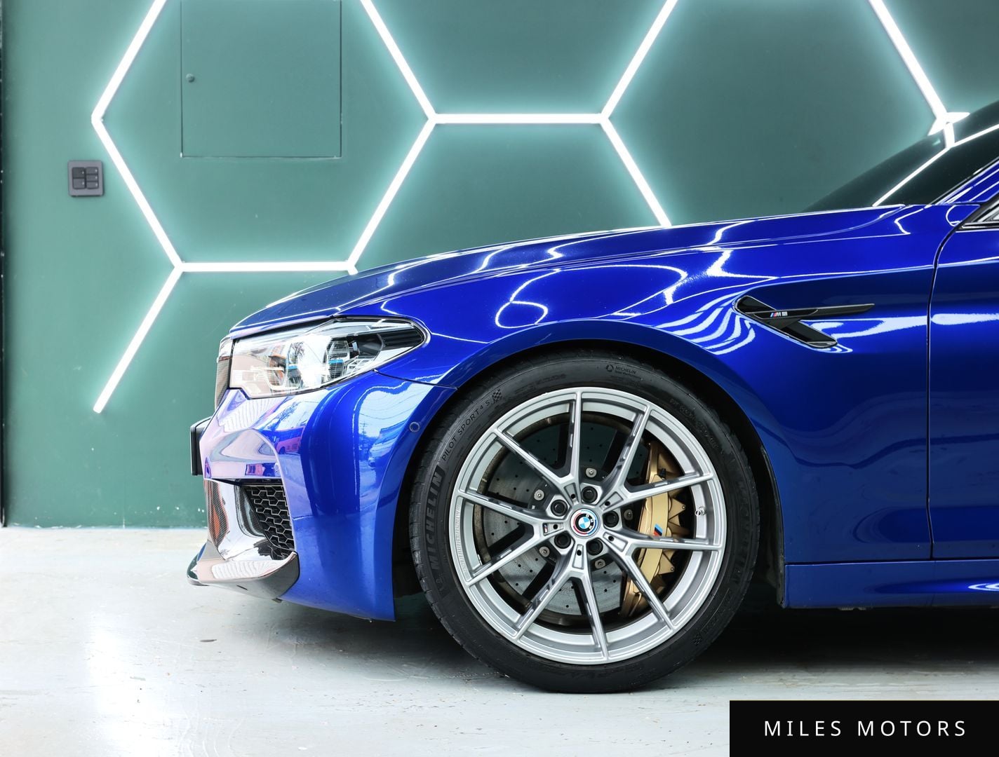 BMW M5 (F90) 2020 — миниатюра 5