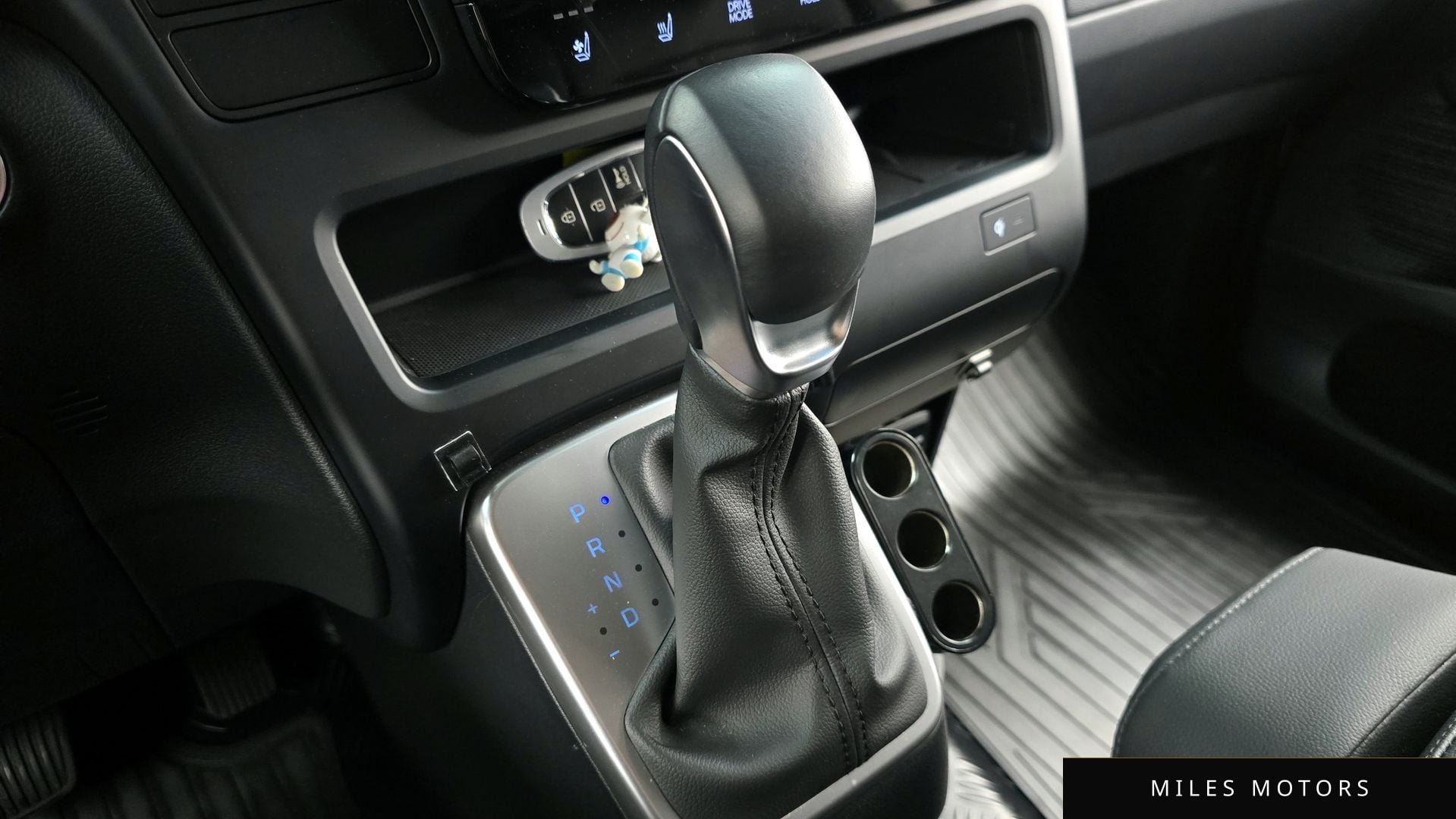 Hyundai Staria 2024 — миниатюра 12