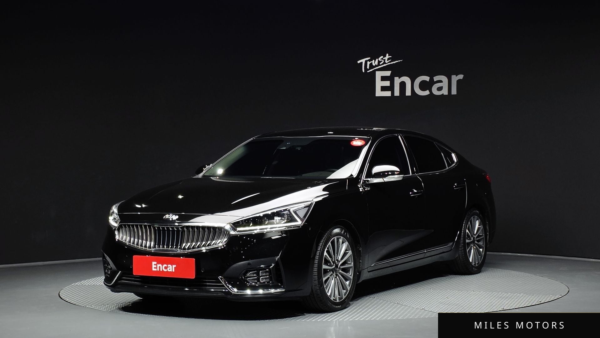 Kia K7 2017 — фото 1 из 12
