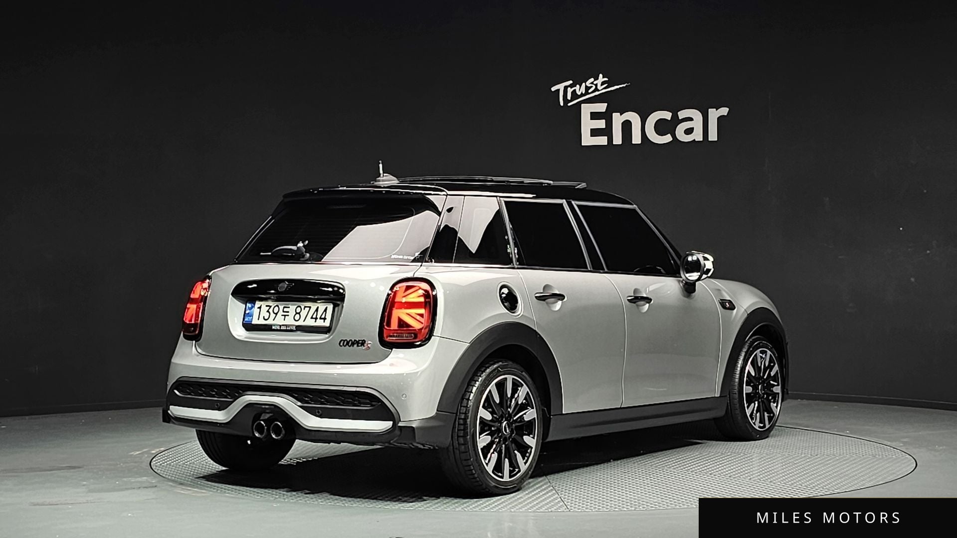 MINI Cooper S 2023 — миниатюра 2