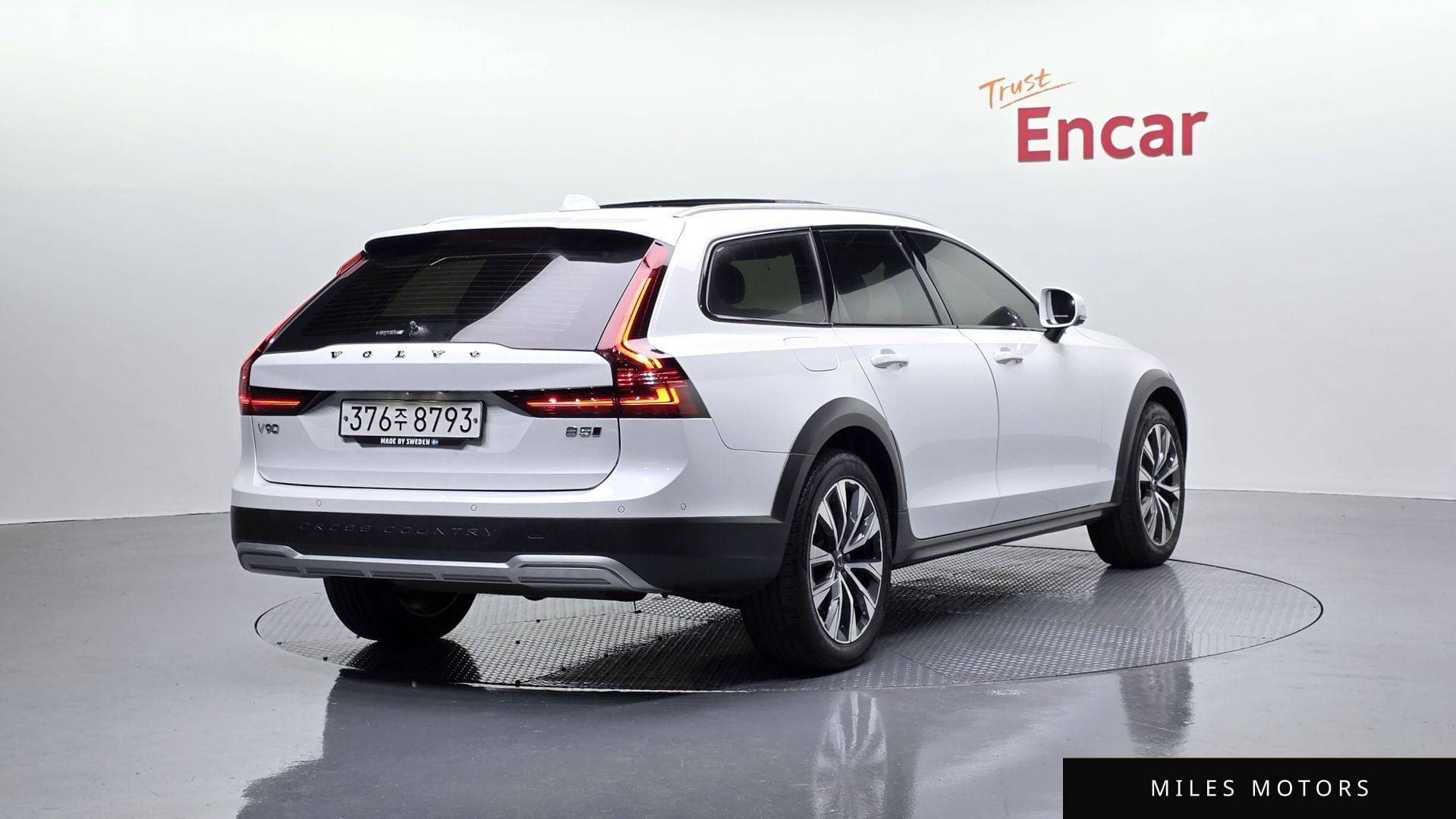 Volvo V90 2021 — миниатюра 2
