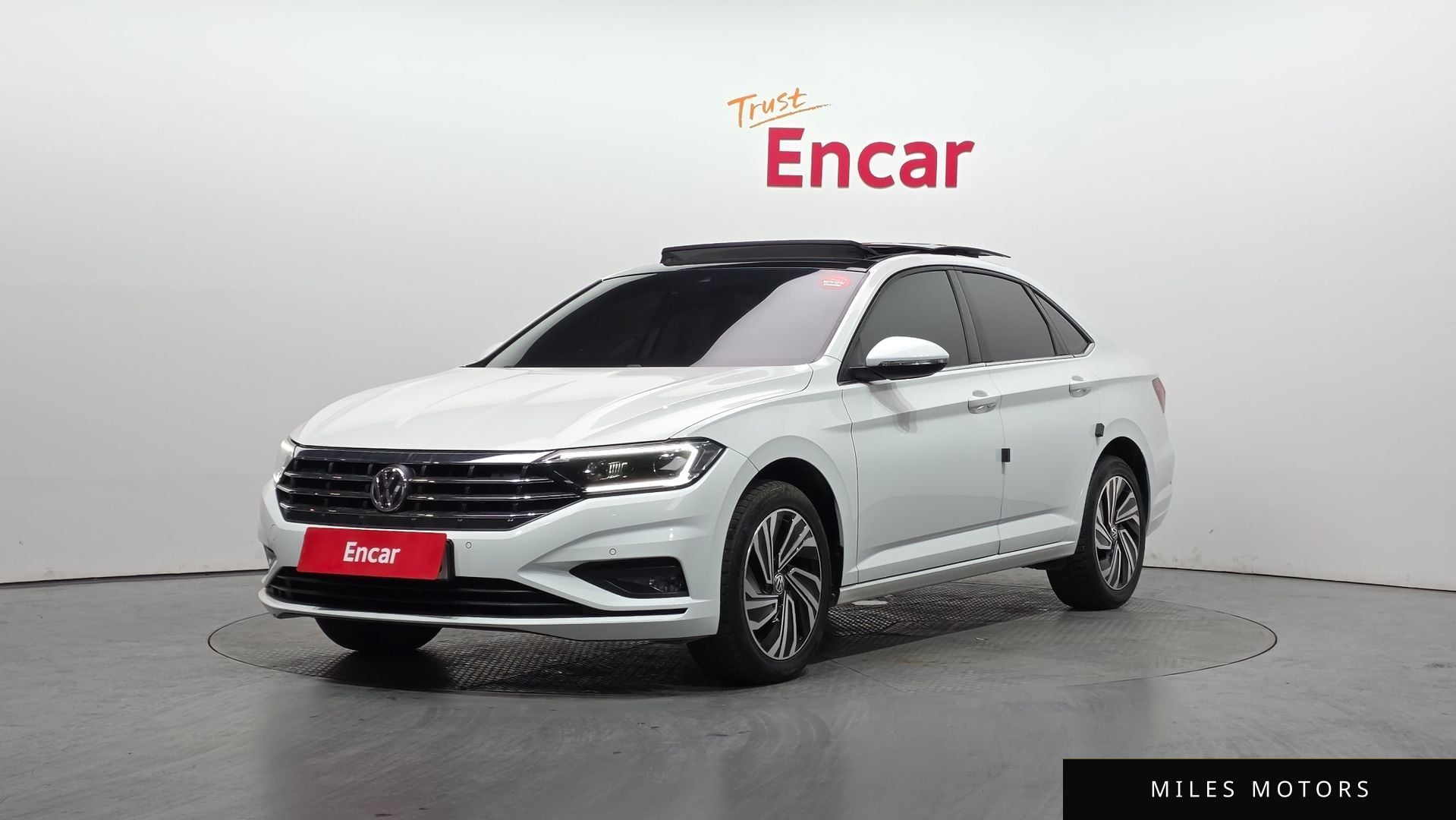 Volkswagen Jetta 2021 — фото 1 из 12