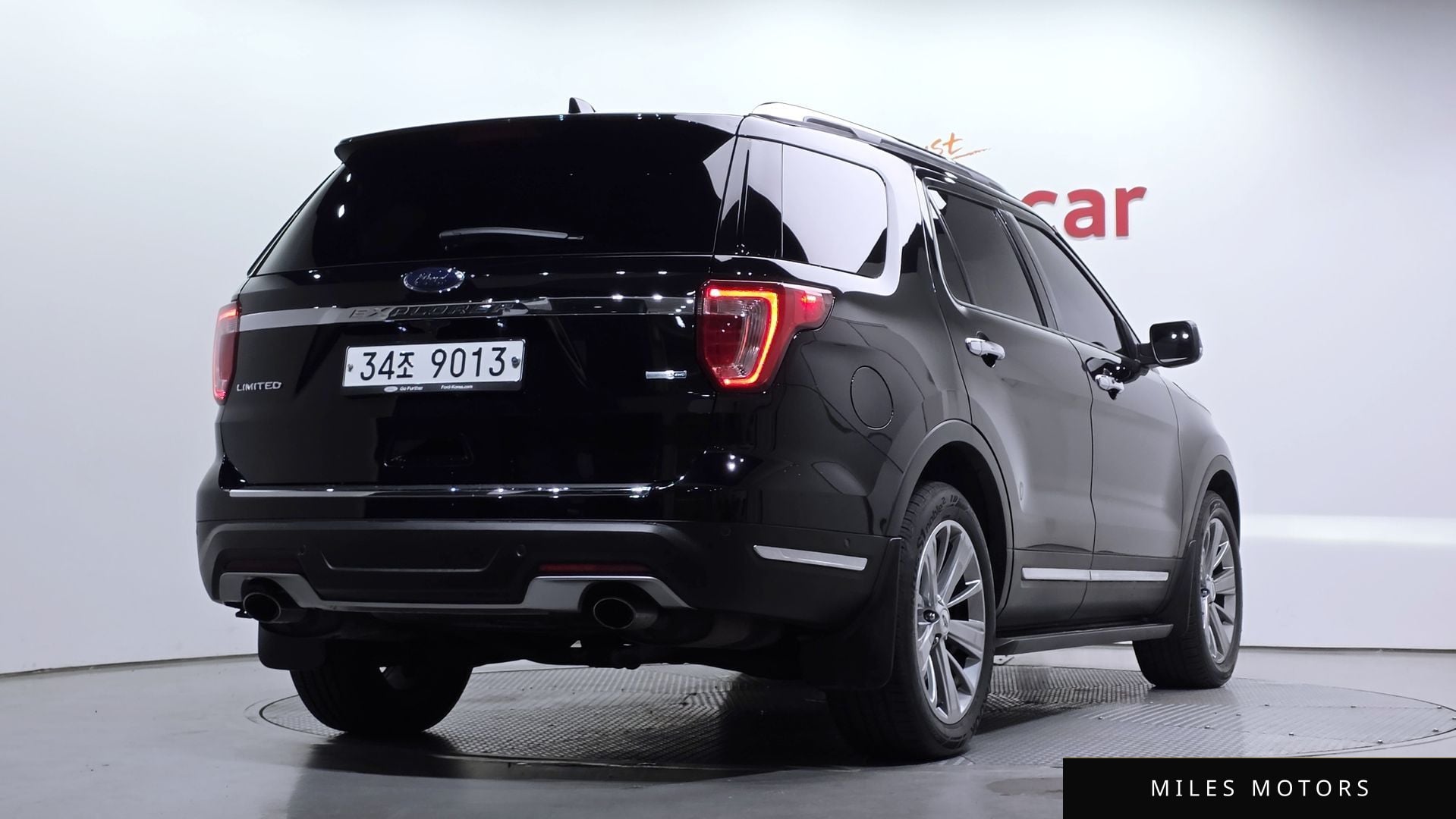 Ford Explorer 2018 — миниатюра 2