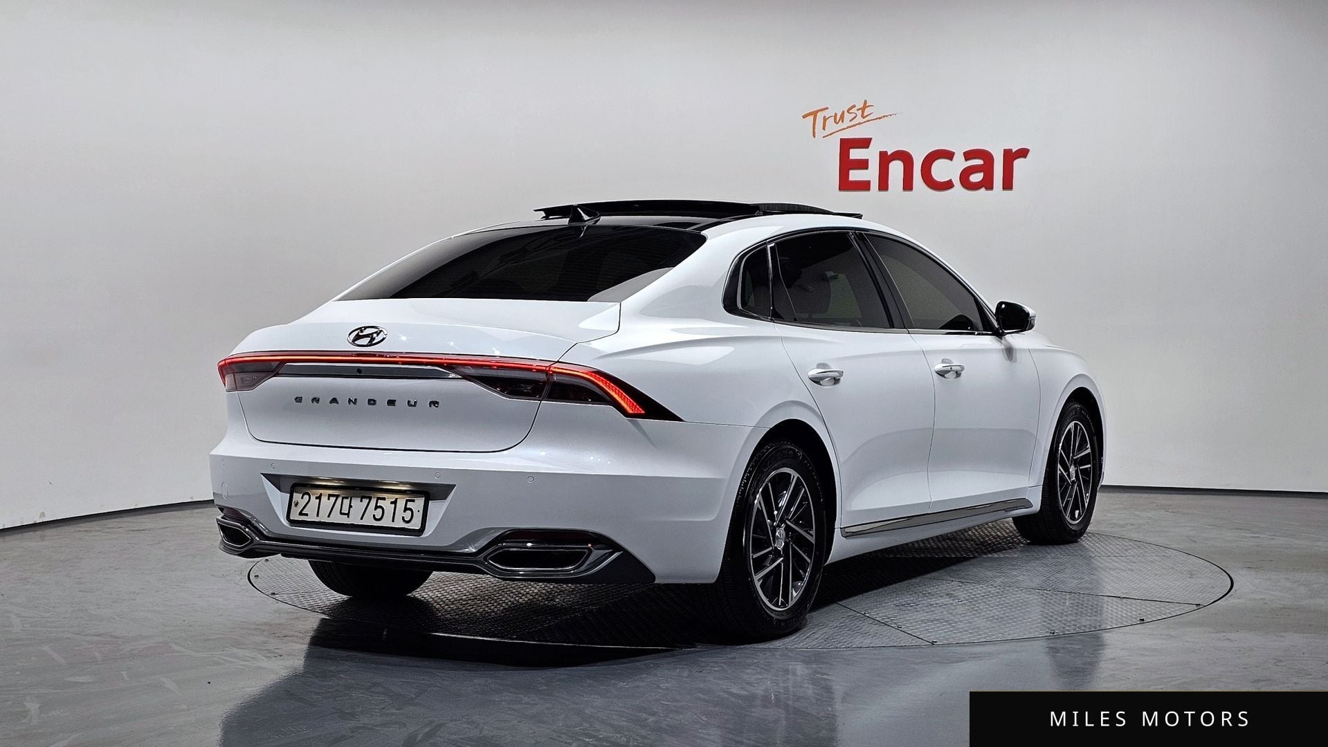Hyundai Grandeur 2022 — миниатюра 2