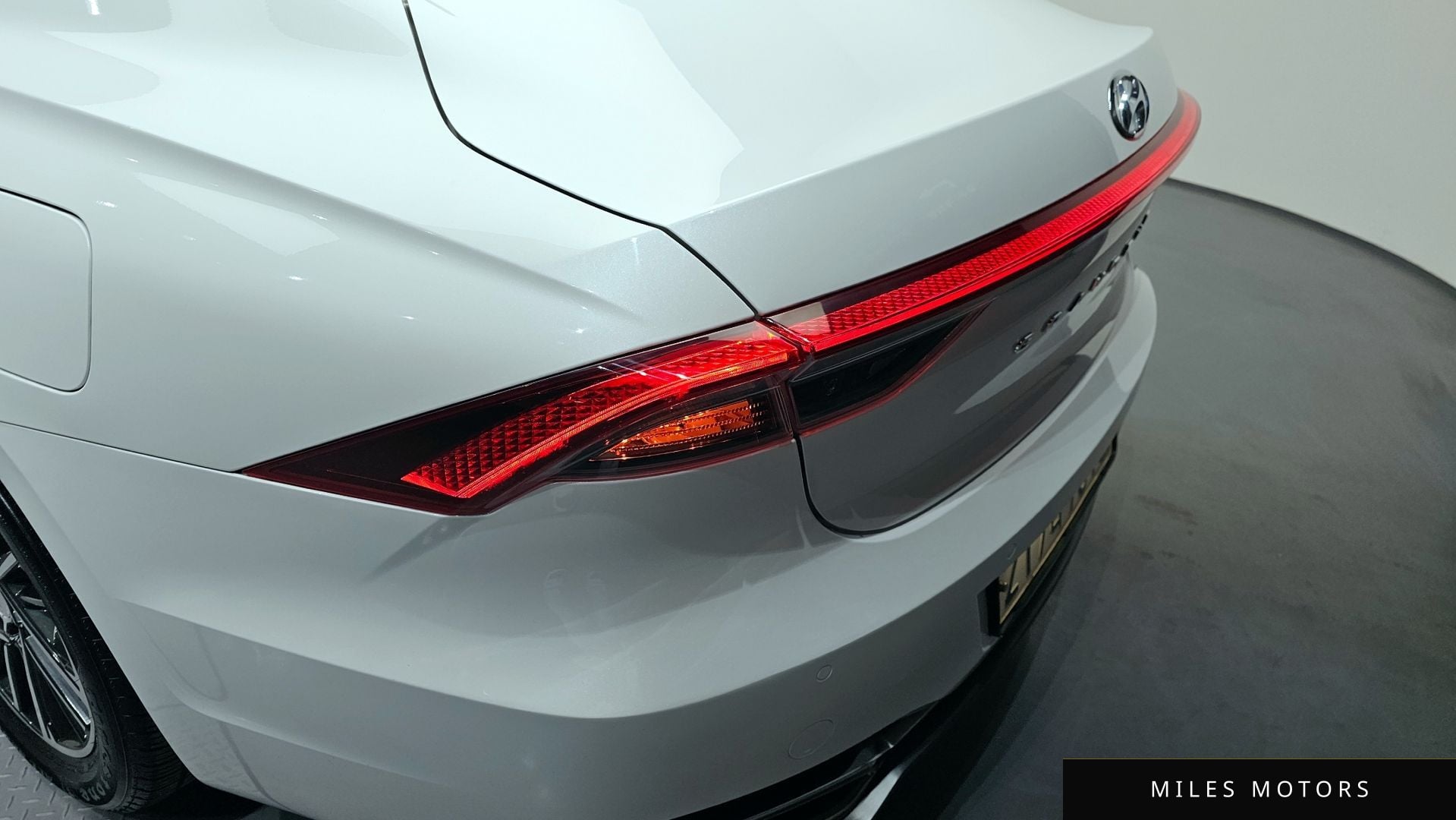 Hyundai Grandeur 2022 — миниатюра 9