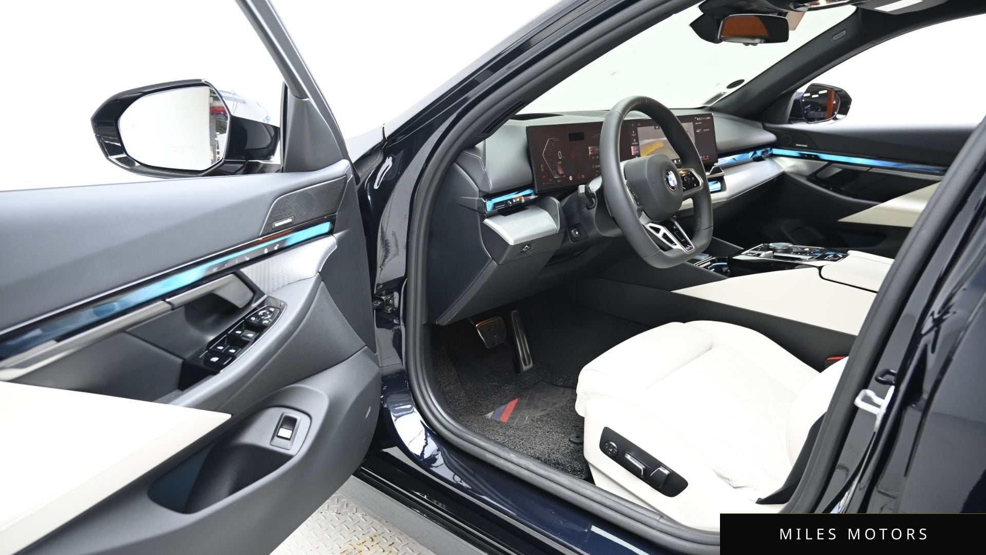 BMW 5 Series (G60) 2026 — миниатюра 11