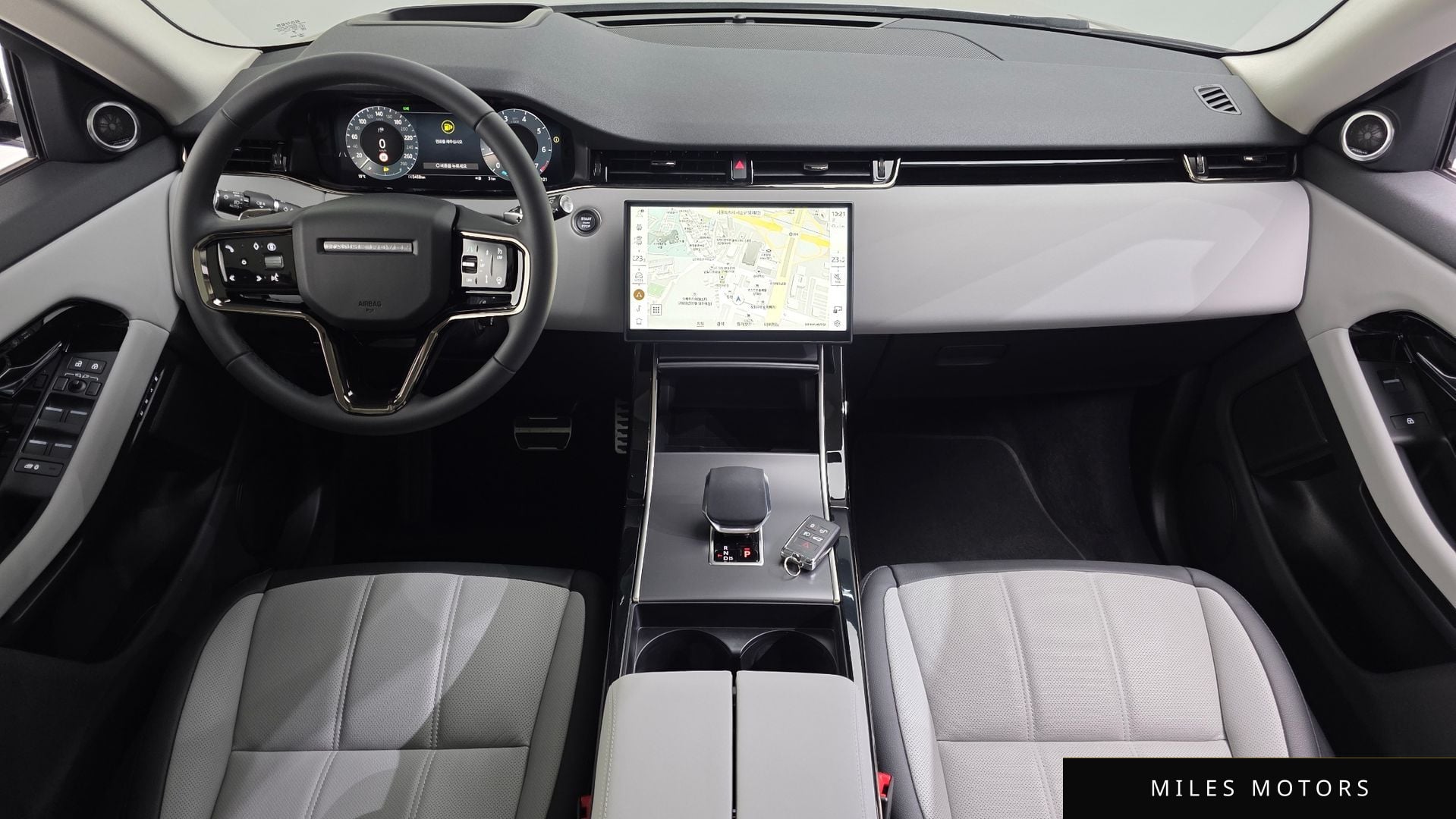 Land Rover Range Rover Evoque 2025 — миниатюра 9