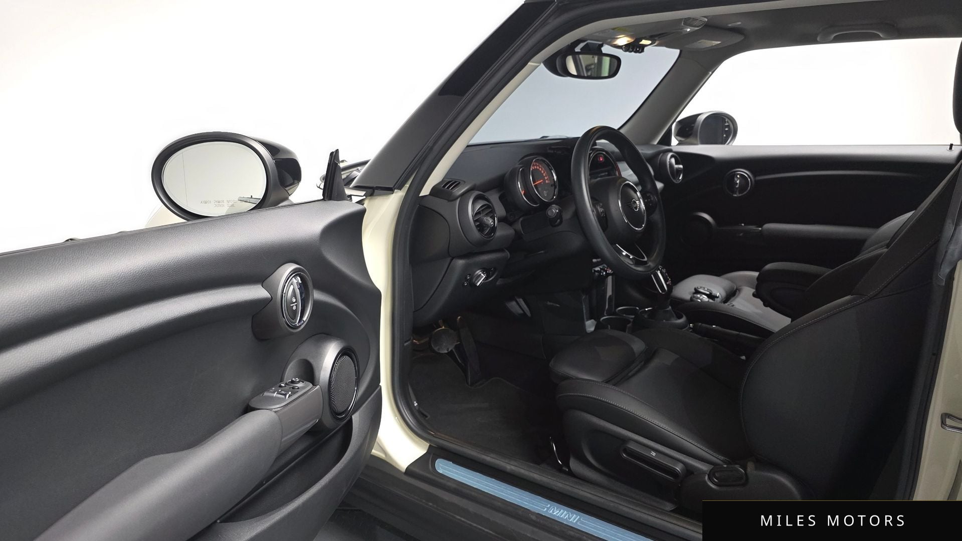 MINI Cooper 2020 — миниатюра 12