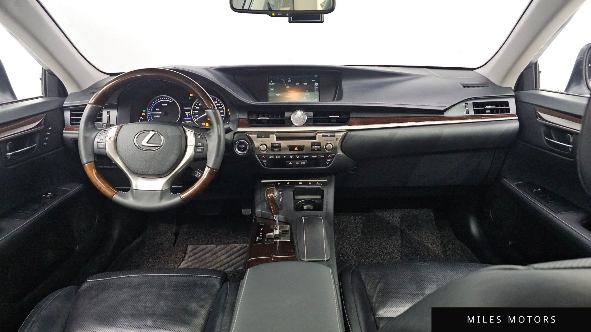 Лексус ES300h 2014 — миниатюра 7
