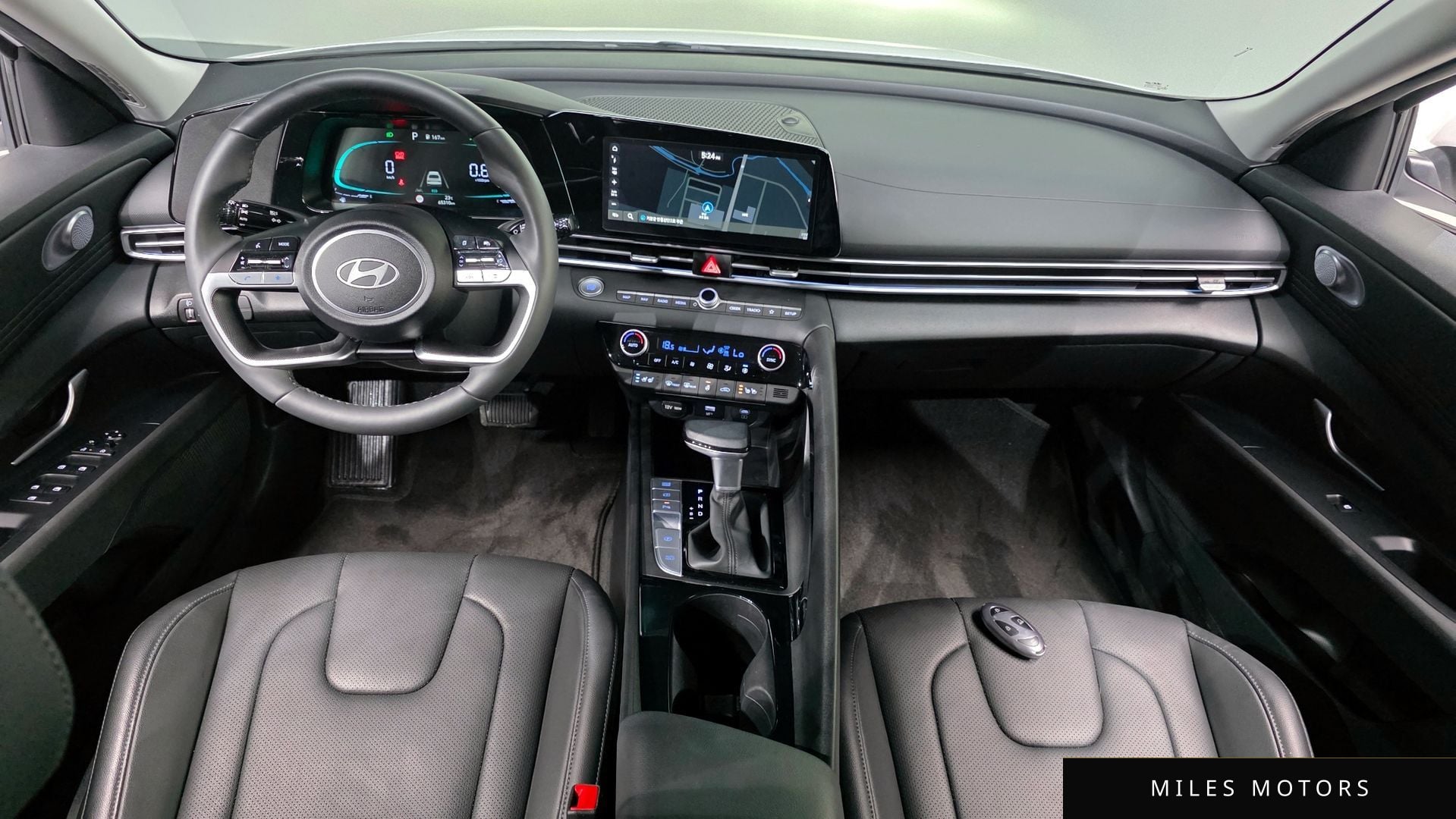 Hyundai AVANTE 2025 — миниатюра 10