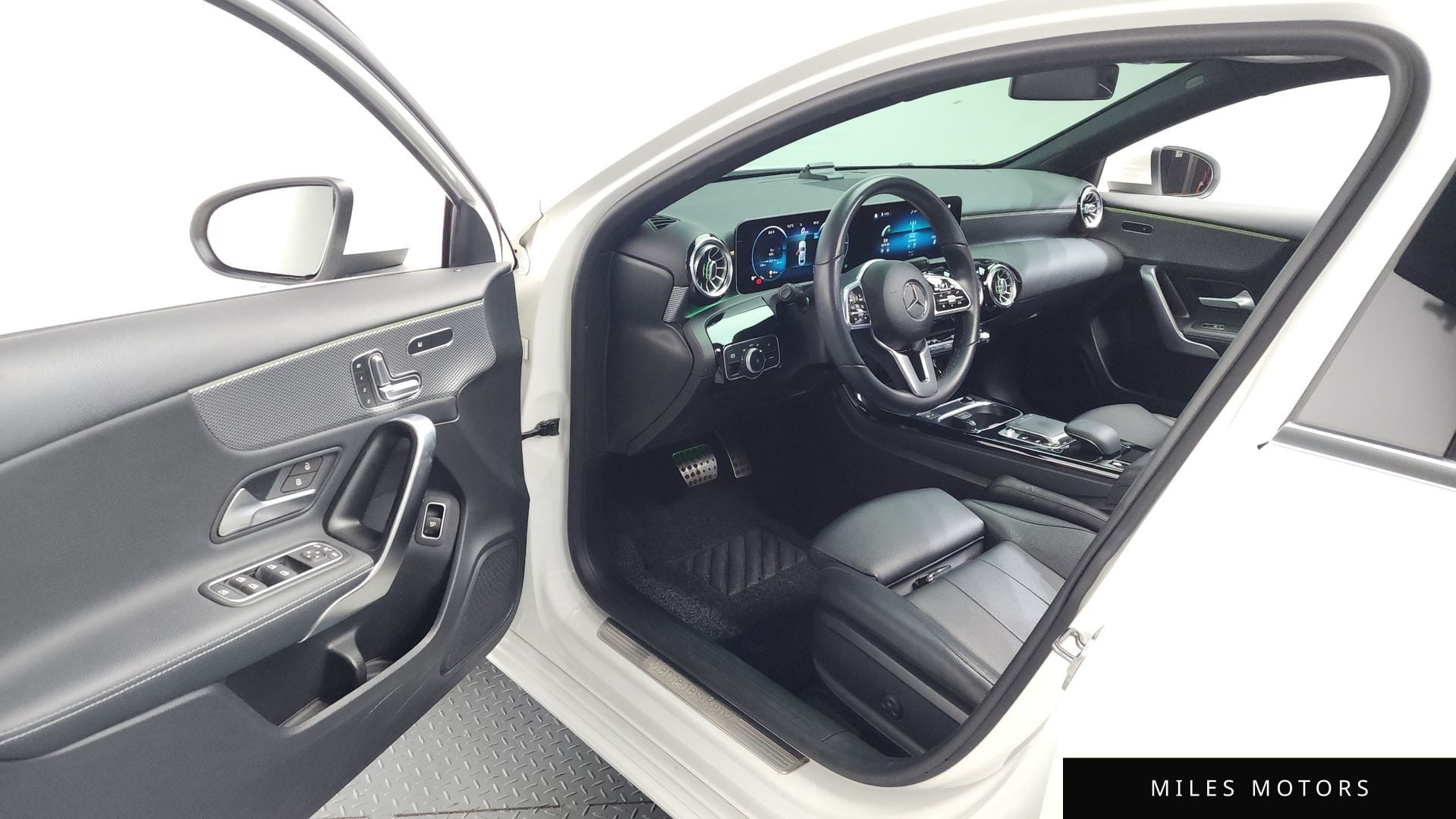 Mercedes-Benz A-Class W177 2020 — миниатюра 10
